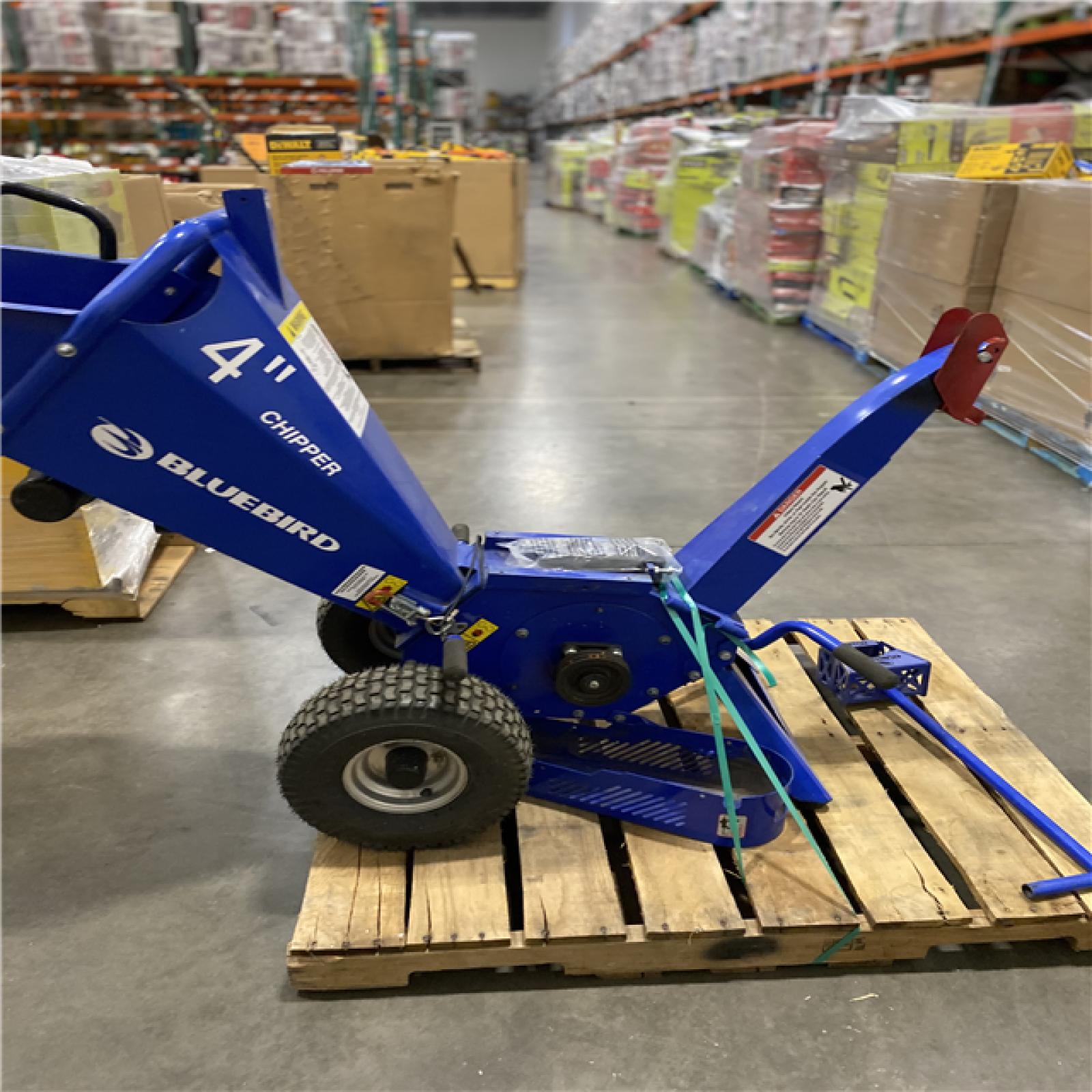 Dallas Location - As-Bluebird 4 Wood Chipper