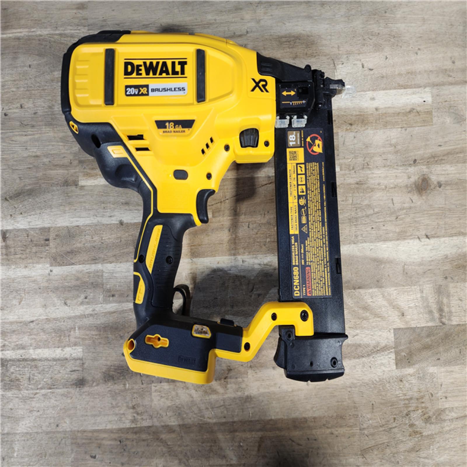 HOUSTON LOCATION - AS-IS DeWalt 20V MAX XR Lithium-Ion Electric Cordless 18-Gauge Brad Nailer (Tool Only)