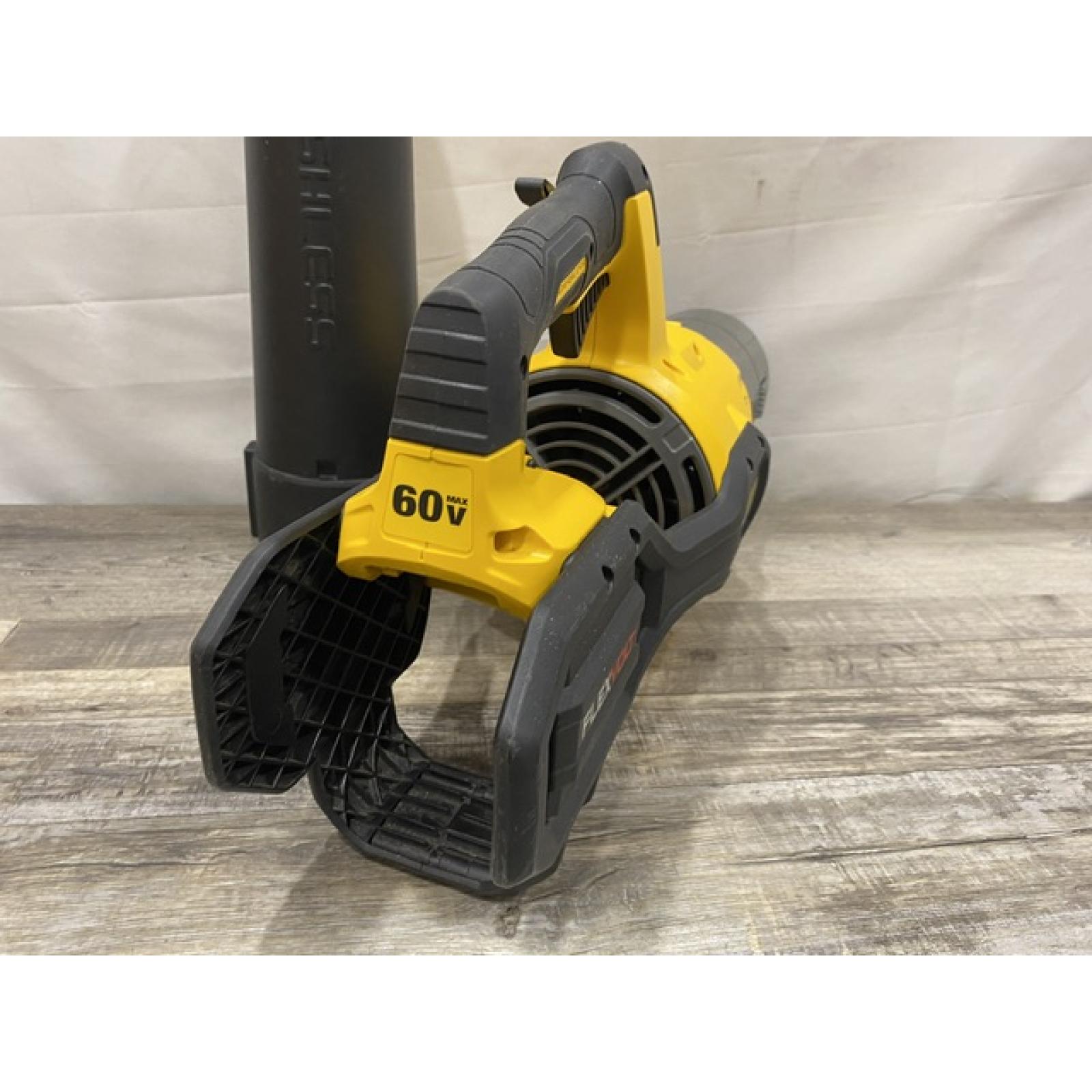 AS-IS DEWALT FLEXVOLT 60V MAX 125 MPH 600 CFM Brushless Cordless Battery Powered Blower Kit