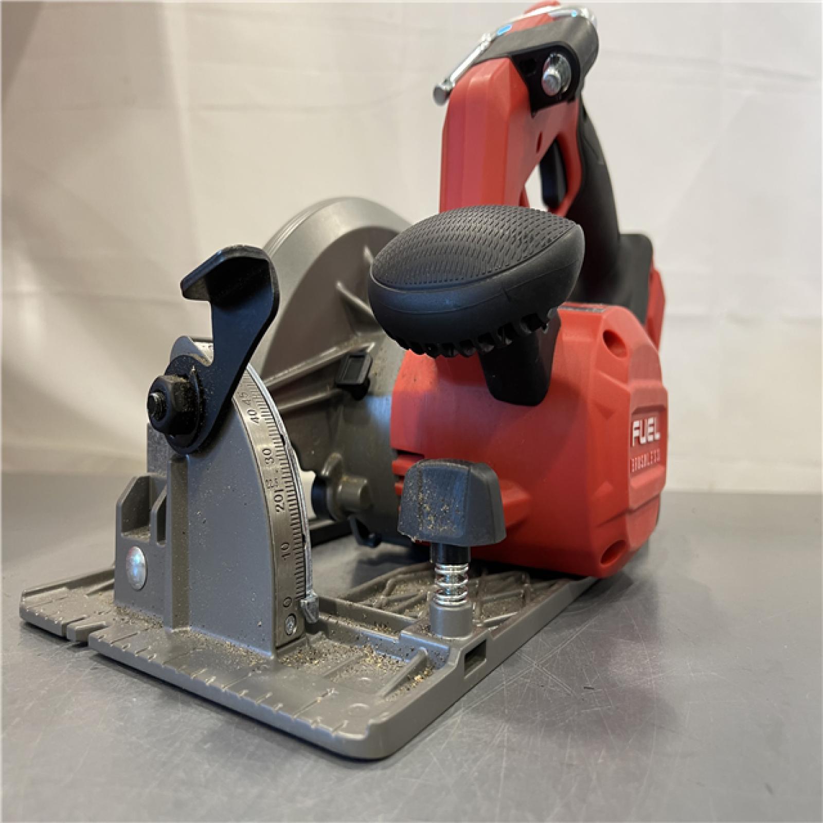 AS-IS - Milwaukee M18 FUEL 7-1/4 Inch Circular Saw (Bare Tool)