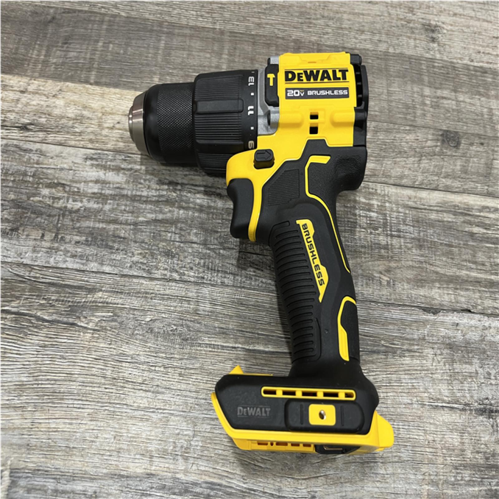 AS-IS DEWALT ATOMIC 20V Lithium-Ion Cordless 1/2 in. Hammer Drill Kit