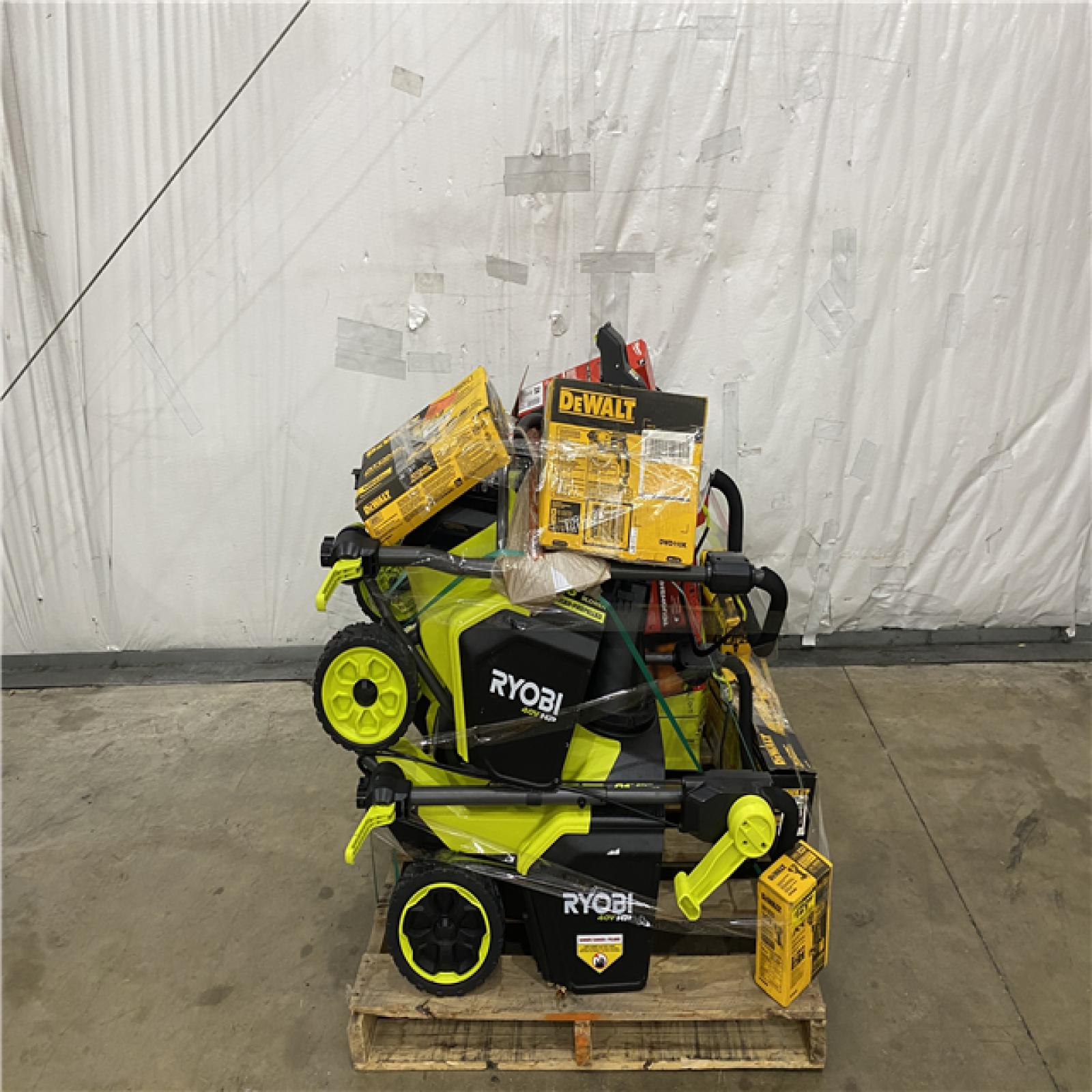 Houston Location AS IS - Tool Pallet