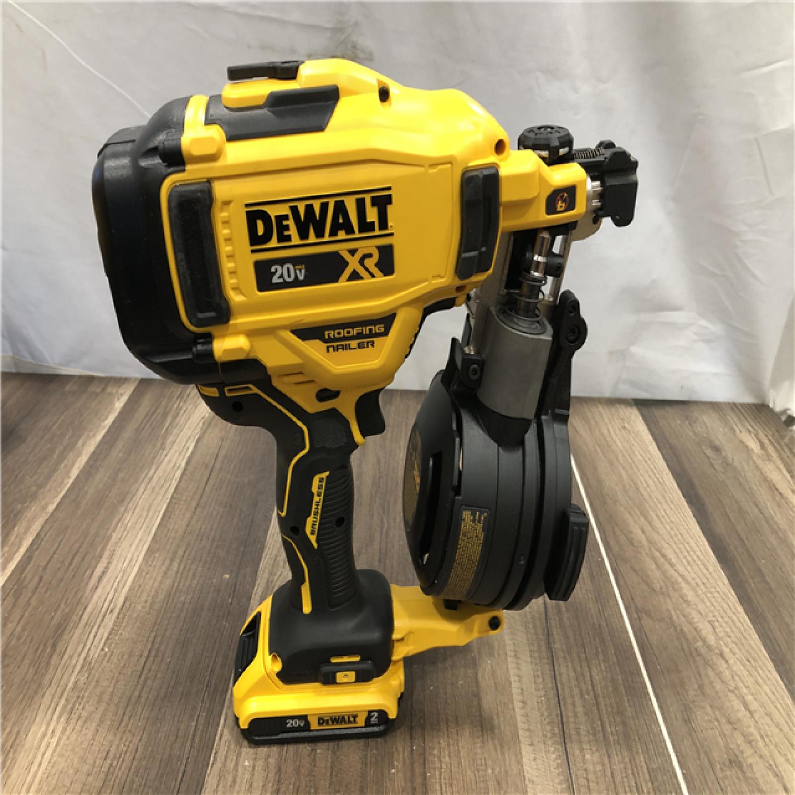 AS-IS DEWALT 20V MAX Lithium-Ion 15-Degree Electric Cordless Roofing Nailer Kit