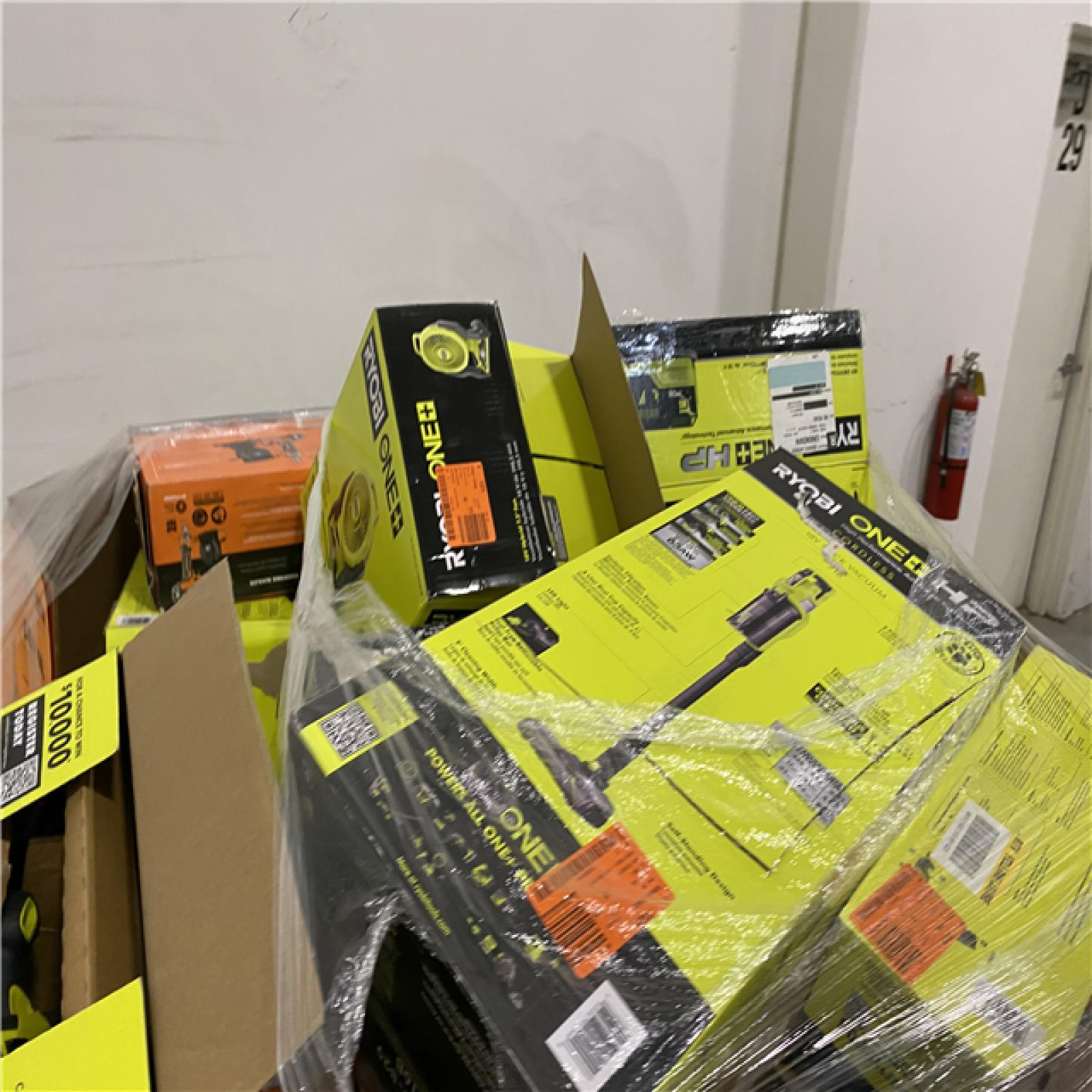 DALLAS LOCATION- AS-IS TOOLS PALLET