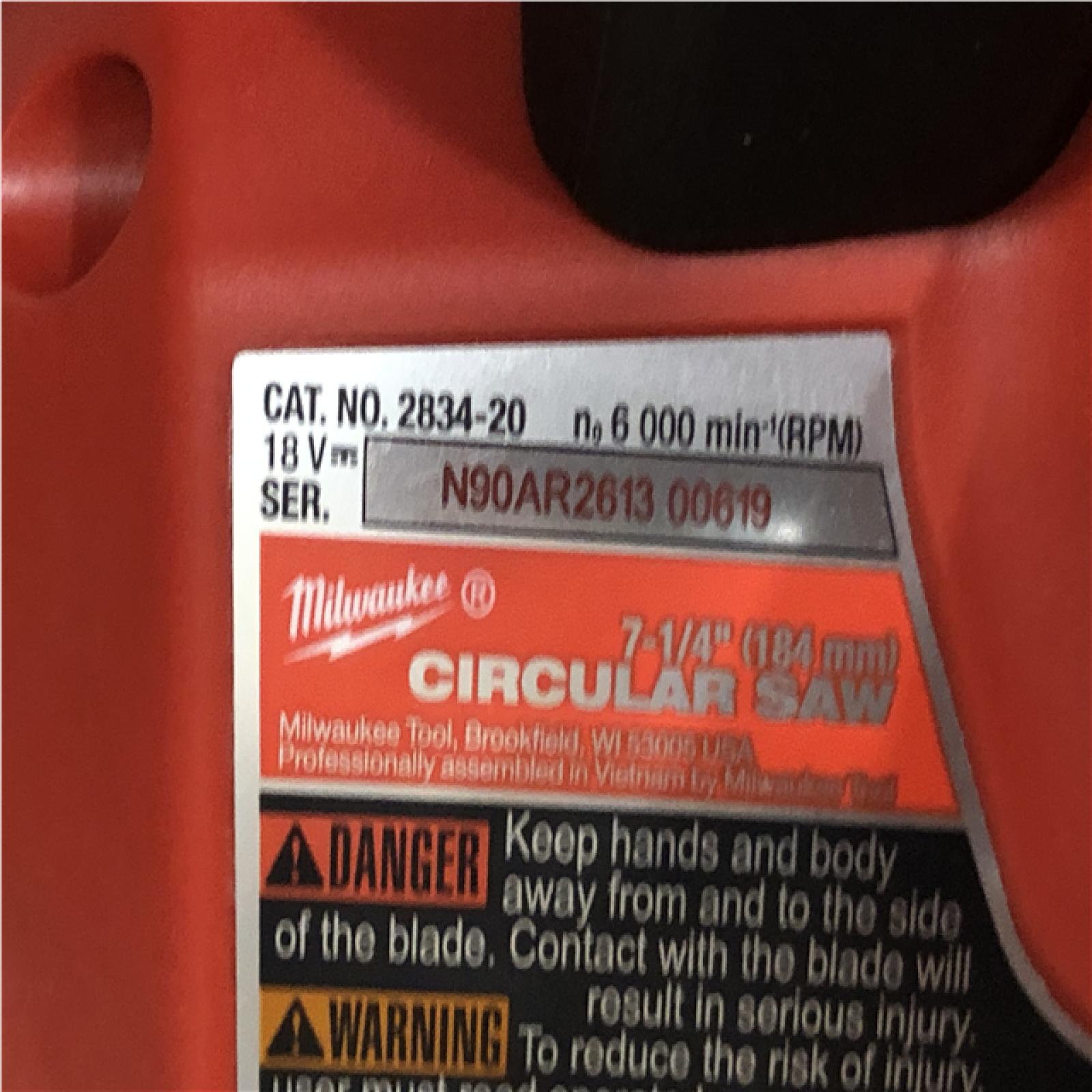 AS-IS Milwaukee FUEL 18V Lithium-Ion Brushless Cordless 7-1/4 in. Circular Saw (Tool-Only)