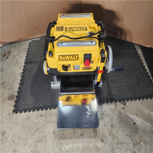 HOUSTON LOCATION - AS-IS DEWALT 15 Amp Corded 13 in. Heavy-Duty 2-Speed Bench Planer