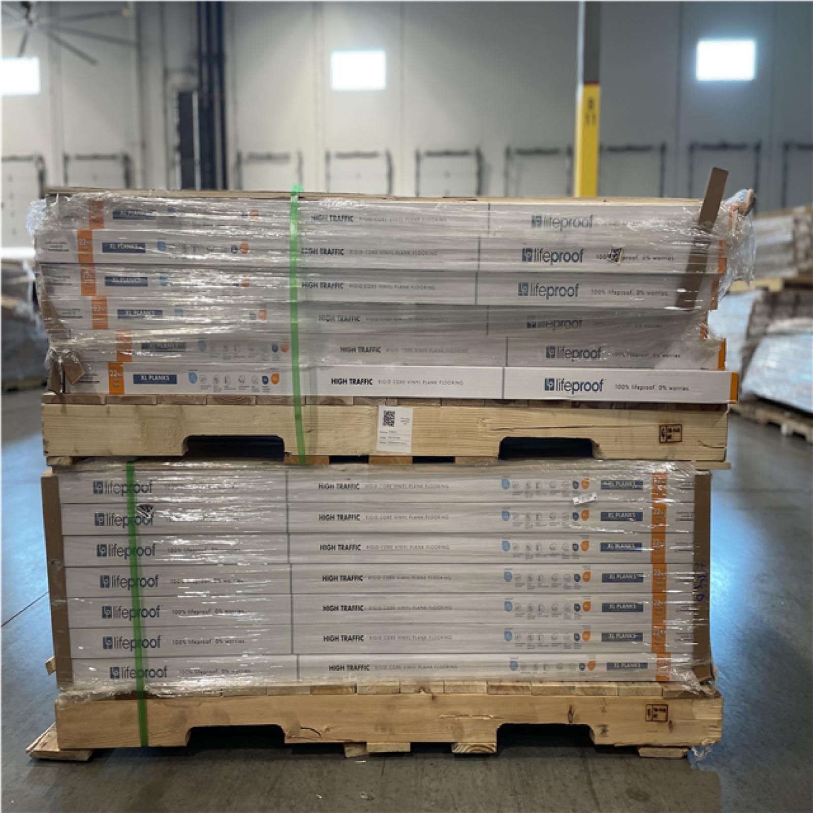 DALLAS LOCATION- LIFEPROOF Hudspeth Maple 22 MIL x 8.7 in. W x 59 in. L Waterproof Click Lock Luxury Vinyl Plank Flooring (49 CASES)