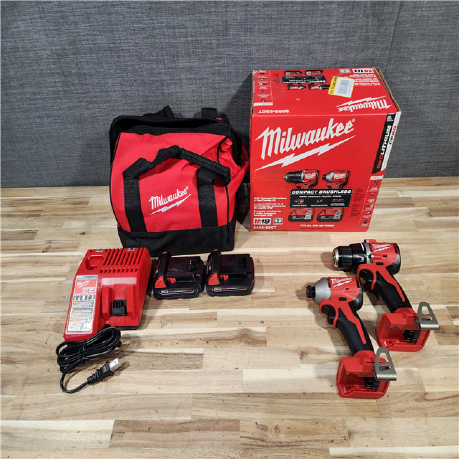 HOUSTON LOCATION - AS-IS Milwaukee 18V Lithium-Ion Brushless Cordless Compact Drill/Impact Combo Kit