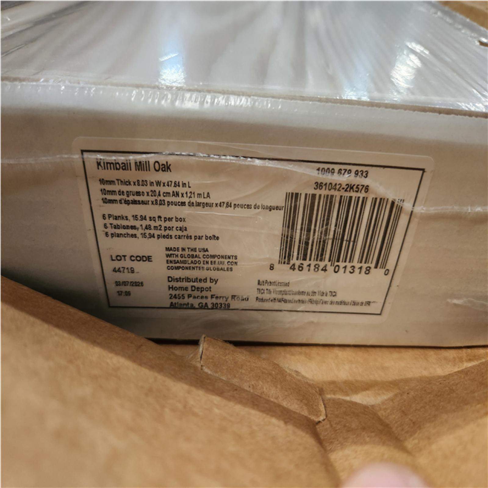 Phoenix NEW Home Decorators Collection Kimball Mill Oak 12 mm T x 8.03 in W Waterproof Laminate Wood Flooring (461 sqft/29 case)