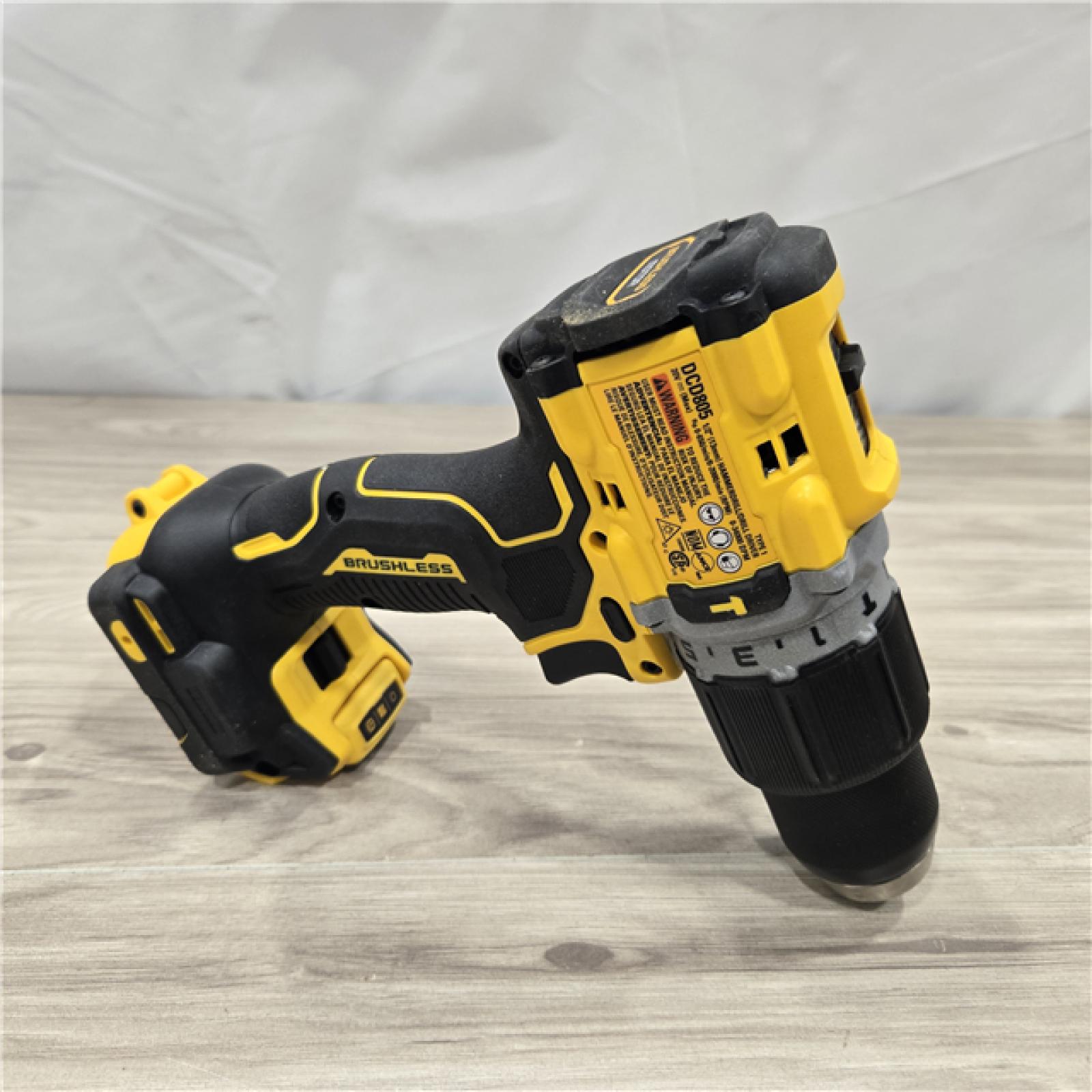 AS-IS DEWALT 20V MAX XR Hammer Drill/ Impact Driver Kit