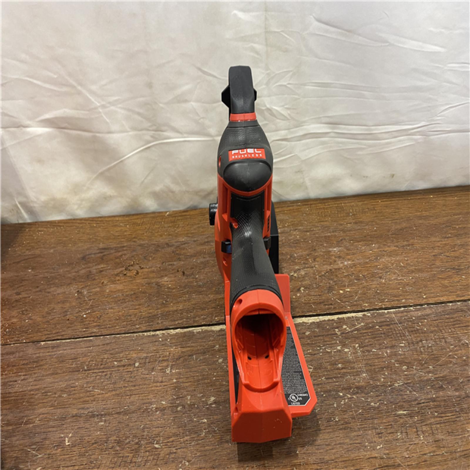 AS-IS Milwaukee-2527-21 M12 FUEL HATCHET 6in. Pruning Saw Kit