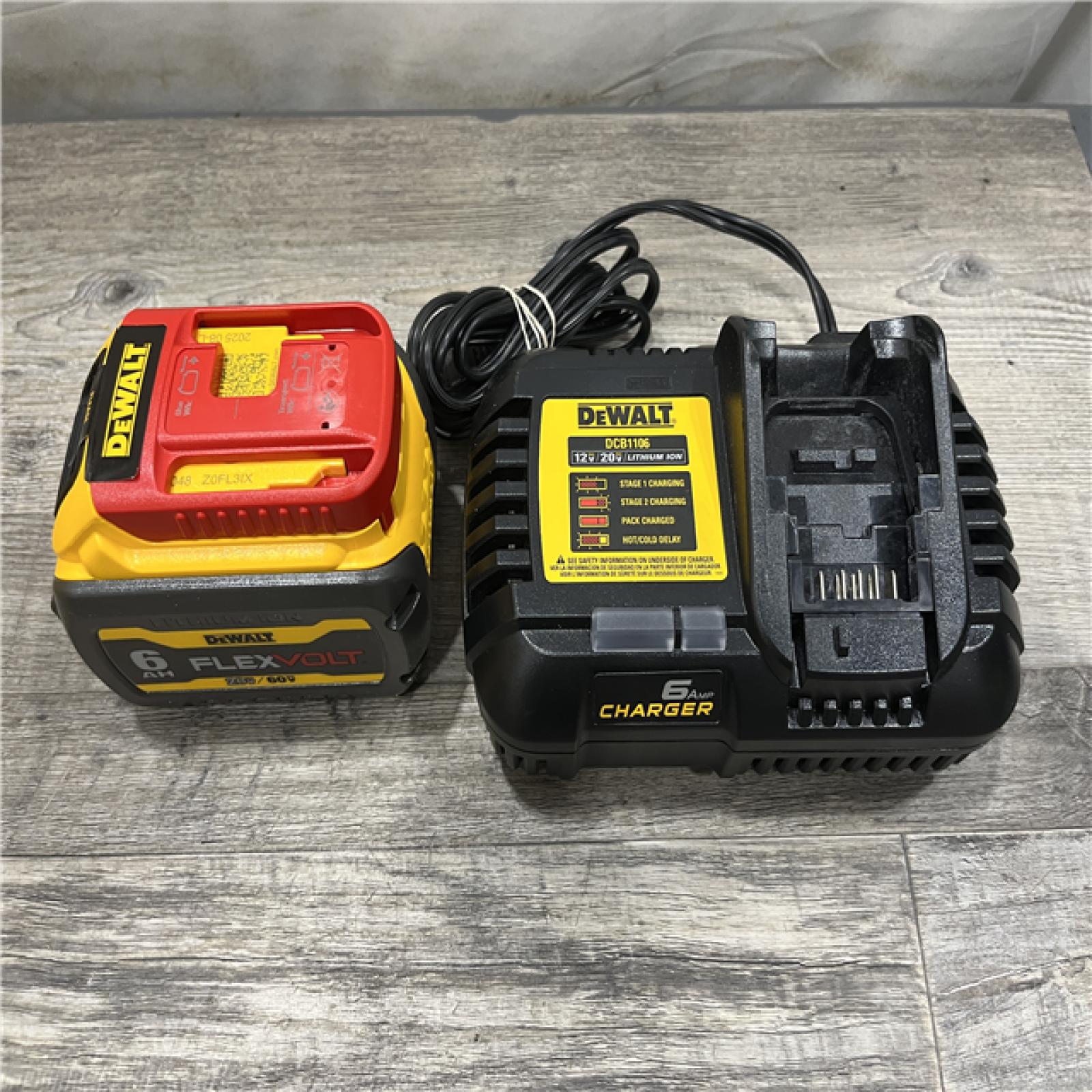 AS-IS DEWALT FLEXVOLT 20V/60V MAX Lithium-Ion 6.0Ah Battery Pack Kit