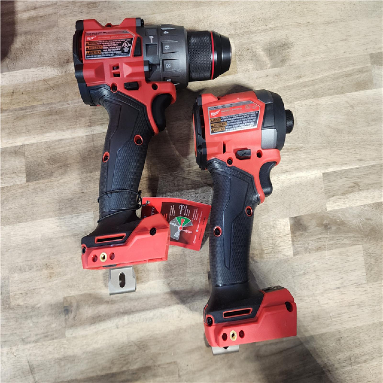 HOUSTON LOCATION - AS-IS (APPEARS LIKE NEW) MILWAUKEE M18 FUEL 18V Lithium-Ion Brushless Cordless Hammer Drill and Impact Driver Combo Kit (2-Tool) with 2 Batteries