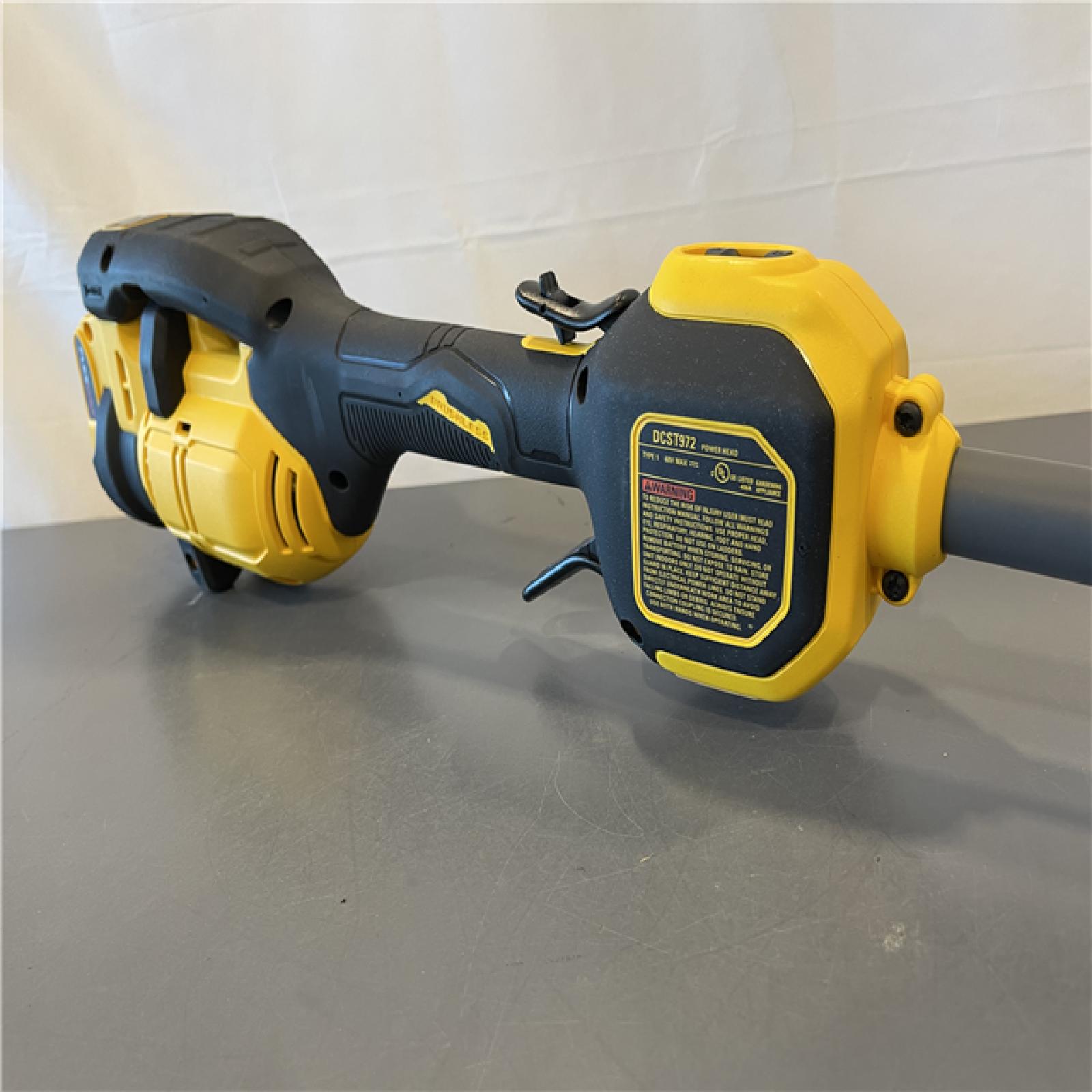 Like New! - DeWalt FLEXVOLT 60V MAX Brushless Cordless 17-Inch Attachment Capable String Trimmer (Tool Only)