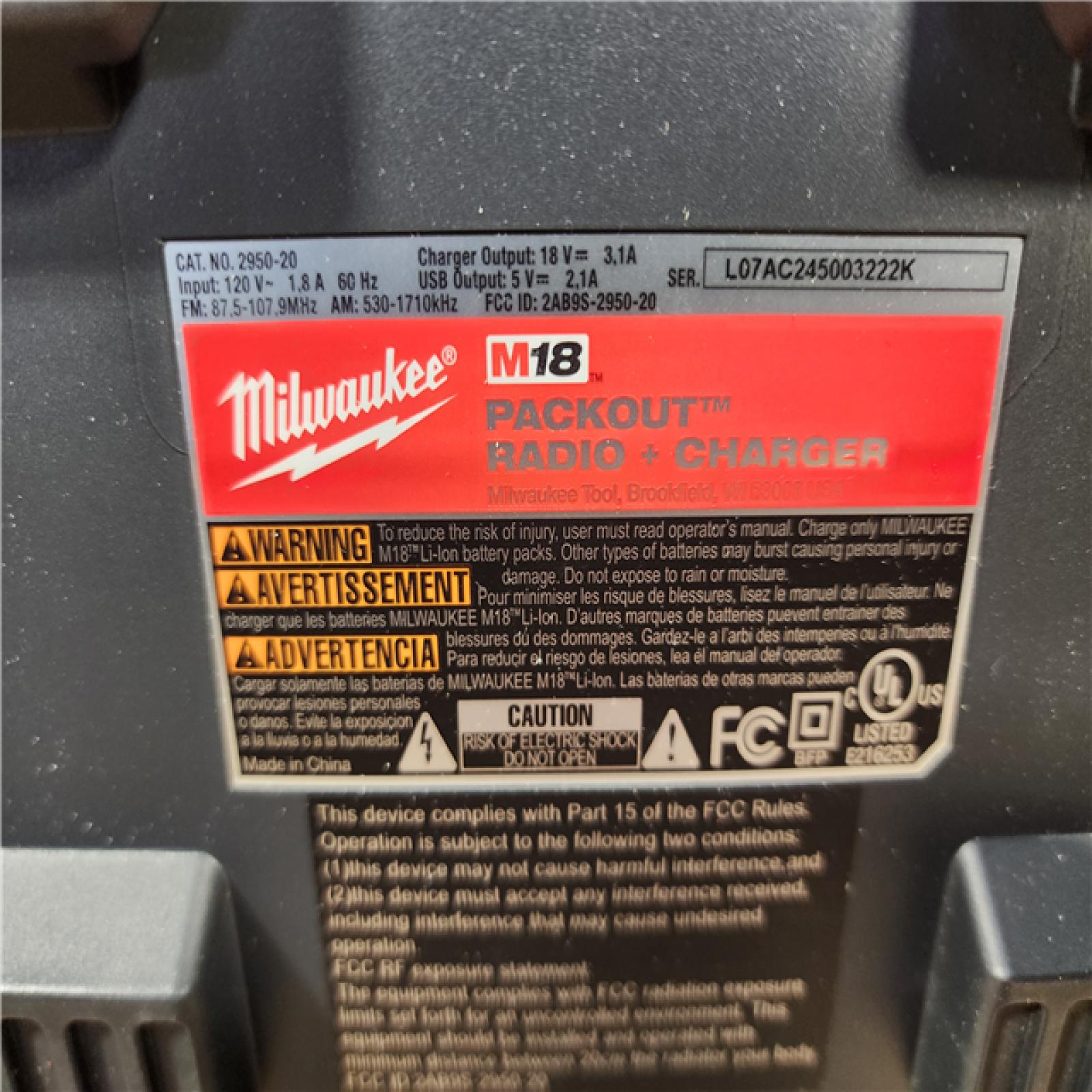 HOUSTON LOCATION - AS-IS Milwaukee Lithium-Ion Cordless PACKOUT Radio/Speaker (TOOL ONLY)