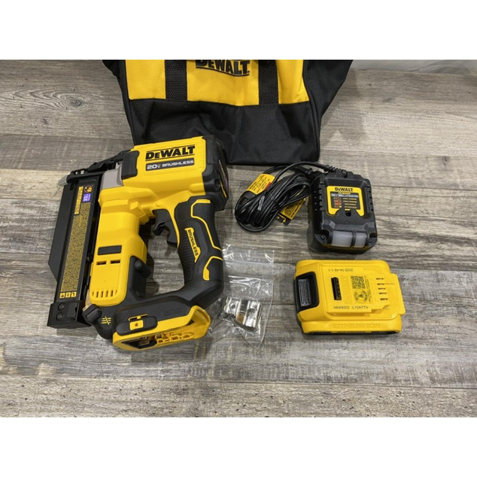 AS-IS DEWALT ATOMIC 20V MAX Lithium Ion Cordless 23 Gauge Pin Nailer Kit