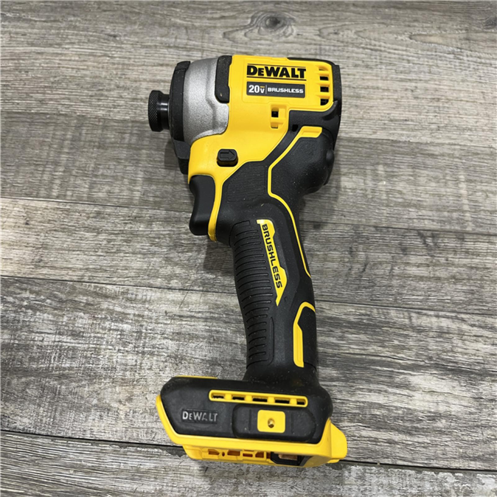 AS-IS DEWALT Atomic 20V Max Lithium-Ion Brushless Cordless Compact 1/4 in. Impact Driver Kit