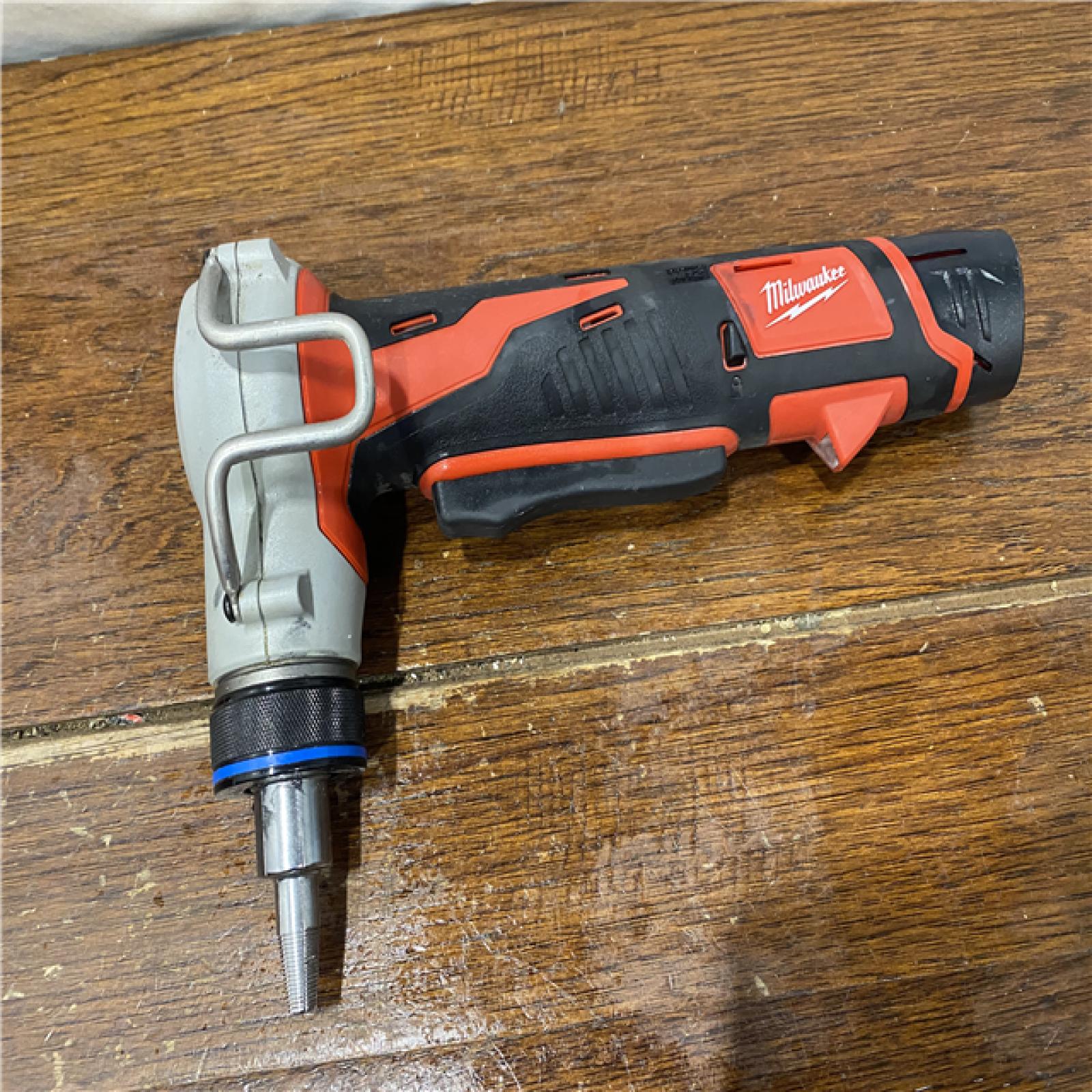 AS-IS Milwaukee M12 12-Volt Lithium-Ion Cordless PEX Expansion Tool Kit with (2) 1.5 Ah Batteries, (3) Expansion Heads and Hard Case
