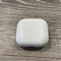 AS-IS Apple Airpods 4 Wireless Charging Case