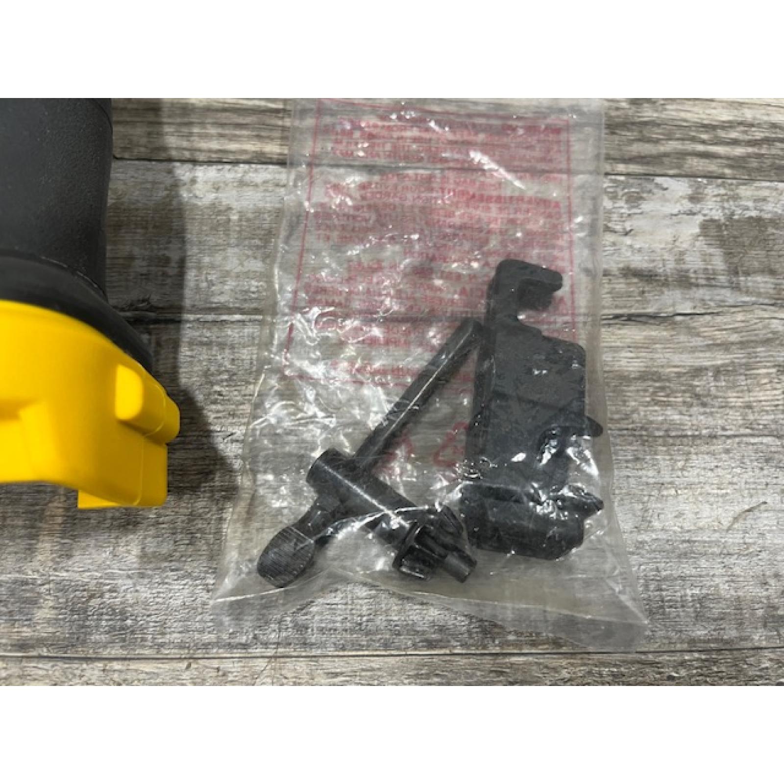 AS-IS DEWALT FLEXVOLT 60-Volt MAX Cordless Brushless 1/2 in. Mixer/Drill with E-Clutch (Tool-Only)