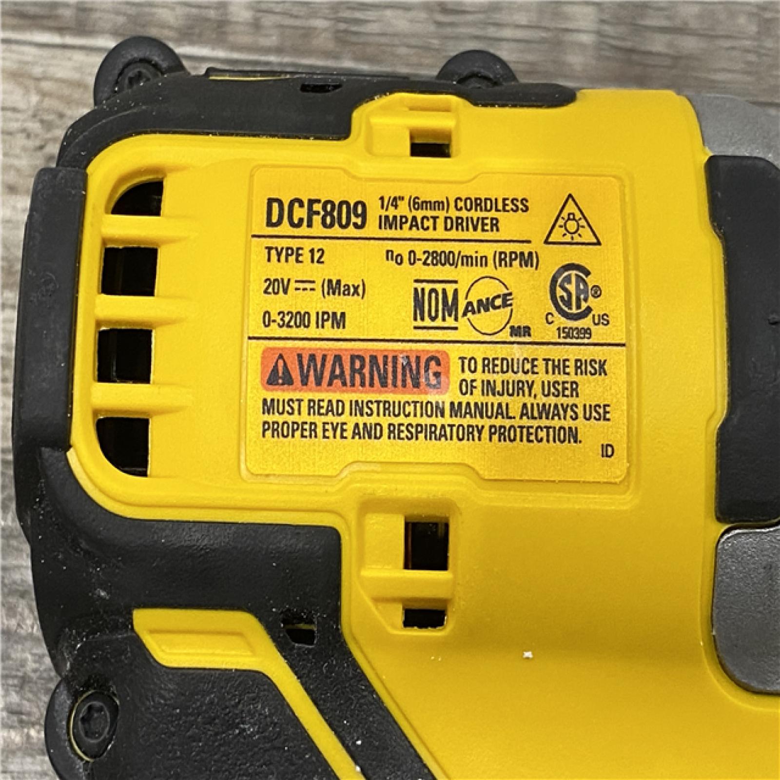 AS-IS DEWALT Atomic 20V Max Lithium-Ion Brushless Cordless Compact 1/4 in. Impact Driver Kit