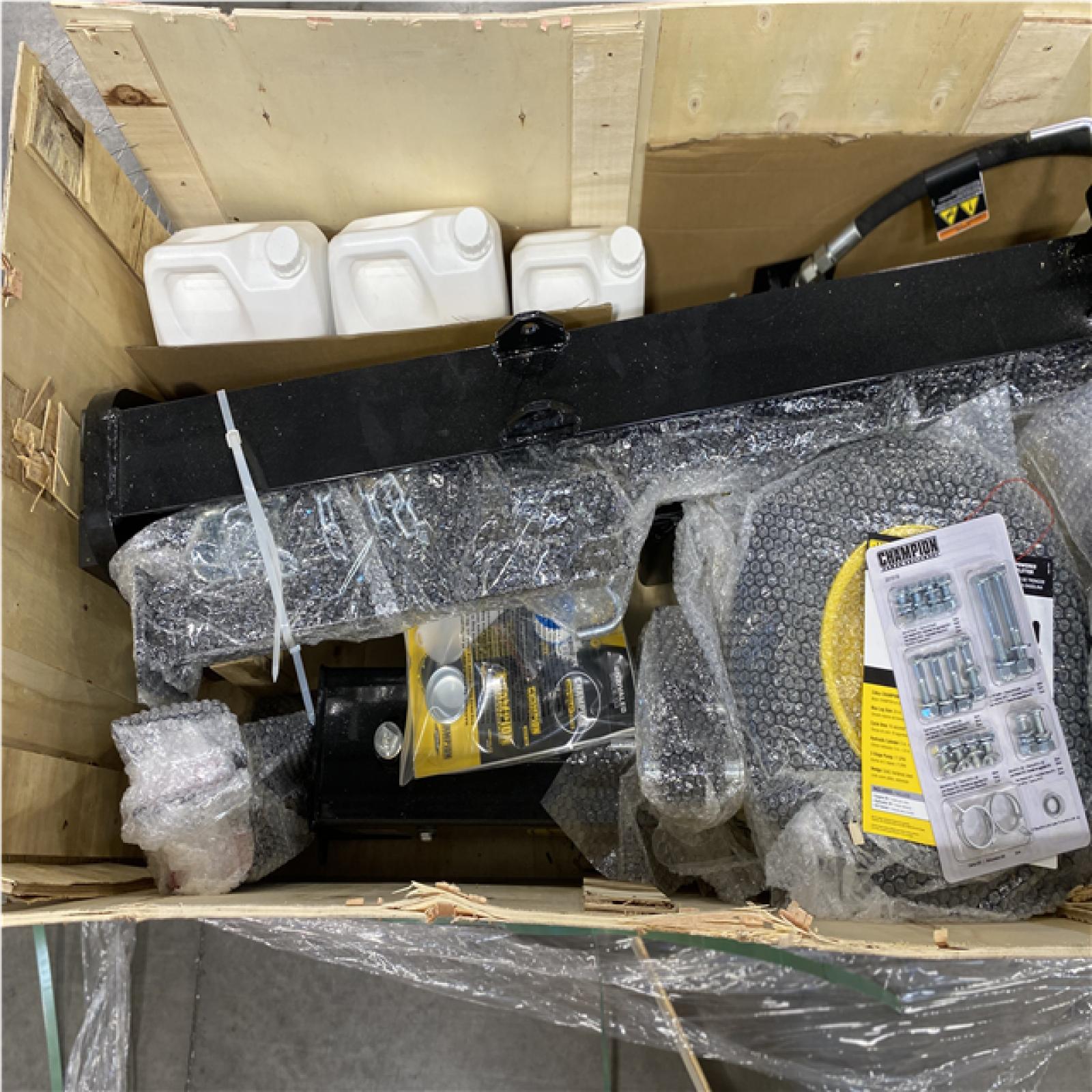 DALLAS LOCATION- NEW! CHAMPION 37 Ton 338cc Full Beam Gas Wood Log Splitter with Oil Funnel and Hydraulic Oil