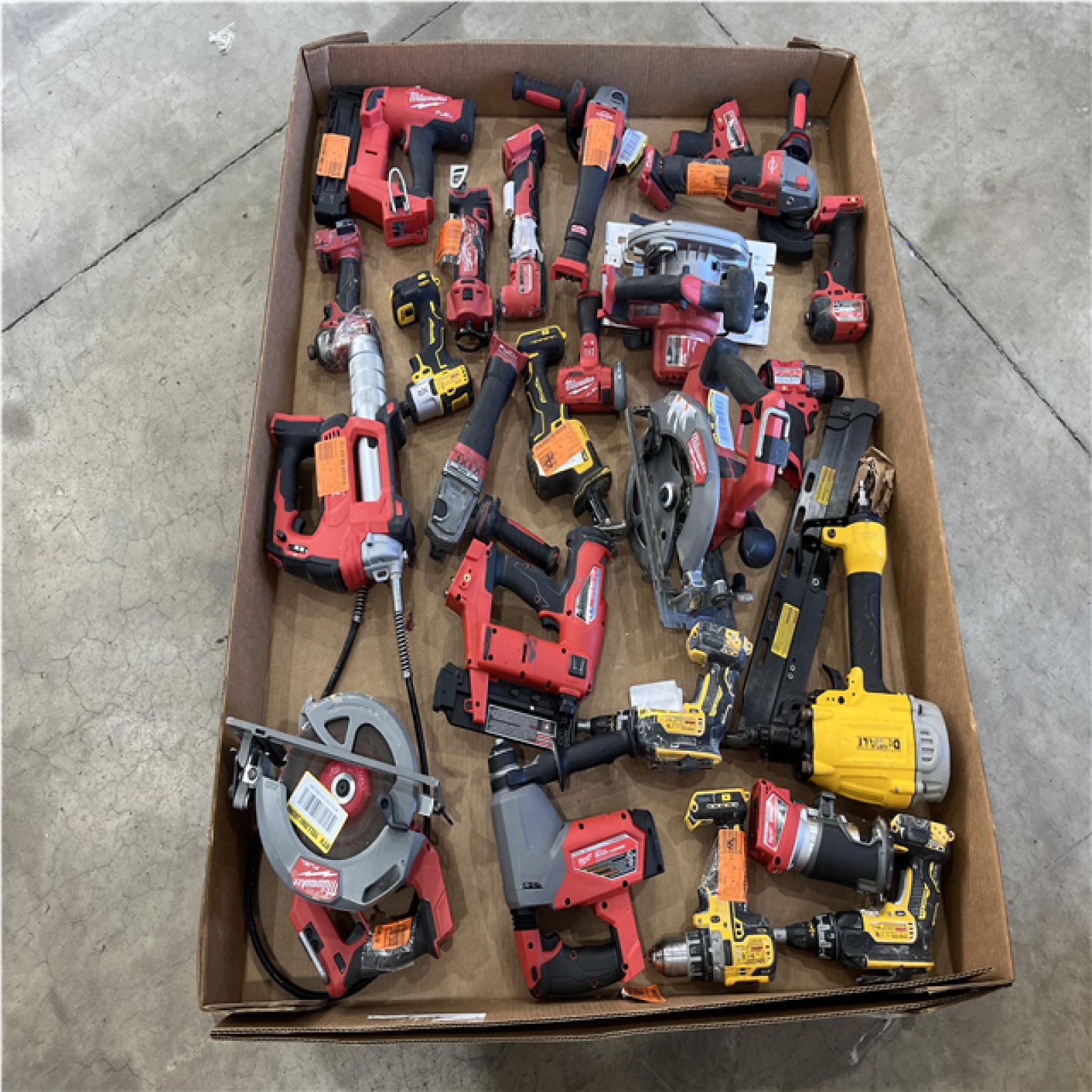 Houston Location - AS-IS LOOSE TOOL PALLET