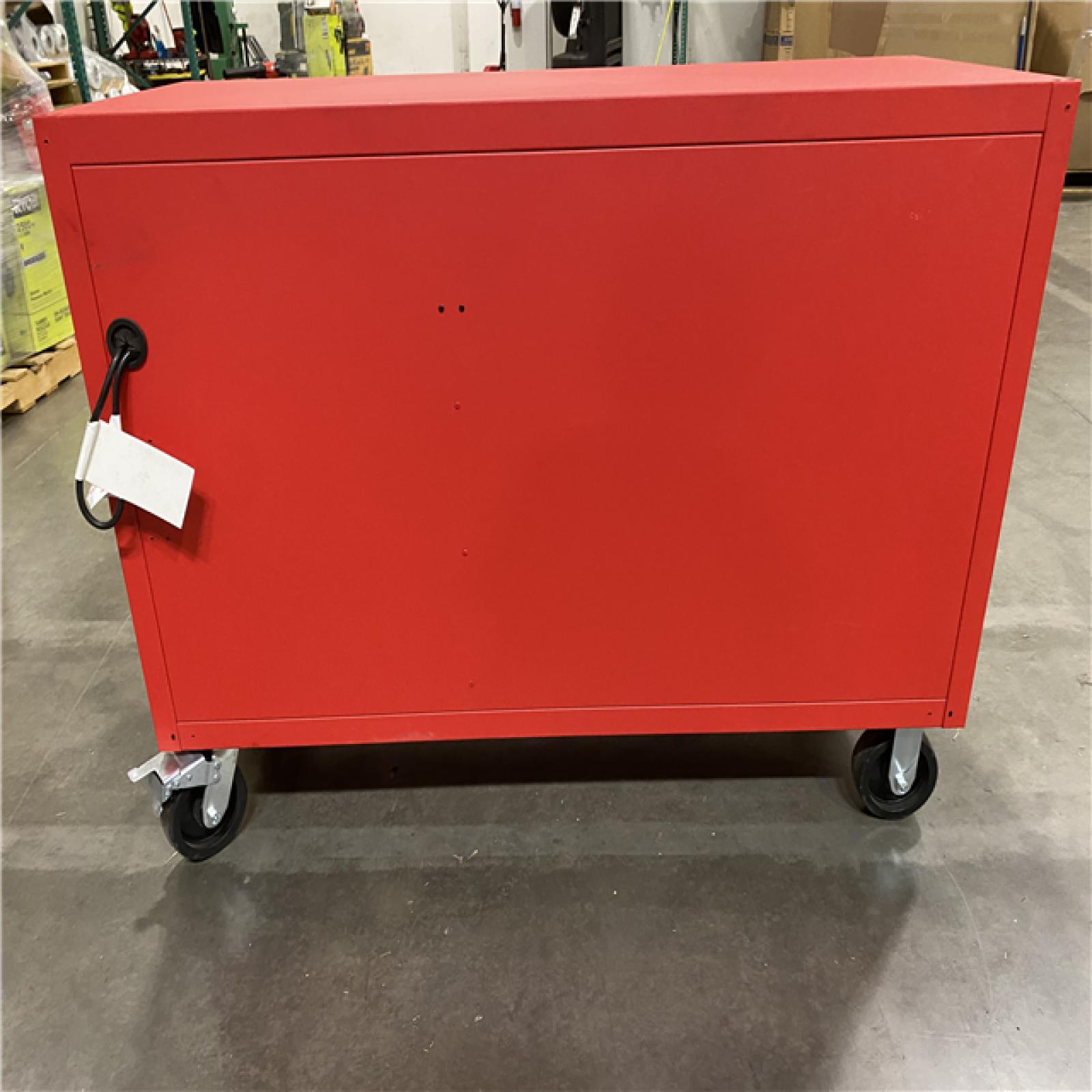 DALLAS LOCATION - Milwaukee High Capacity 56 in. W x 22 in. D 10-Drawer Rolling Tool Cabinet