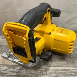 AS-IS DEWALT 6-1/2'' 165MM CIRCULAR SAW (Tool-Only)
