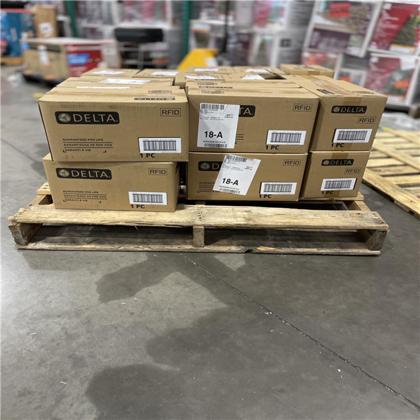 DALLAS LOCATION- DELTA SHOWER HEAD MIXED PALLET