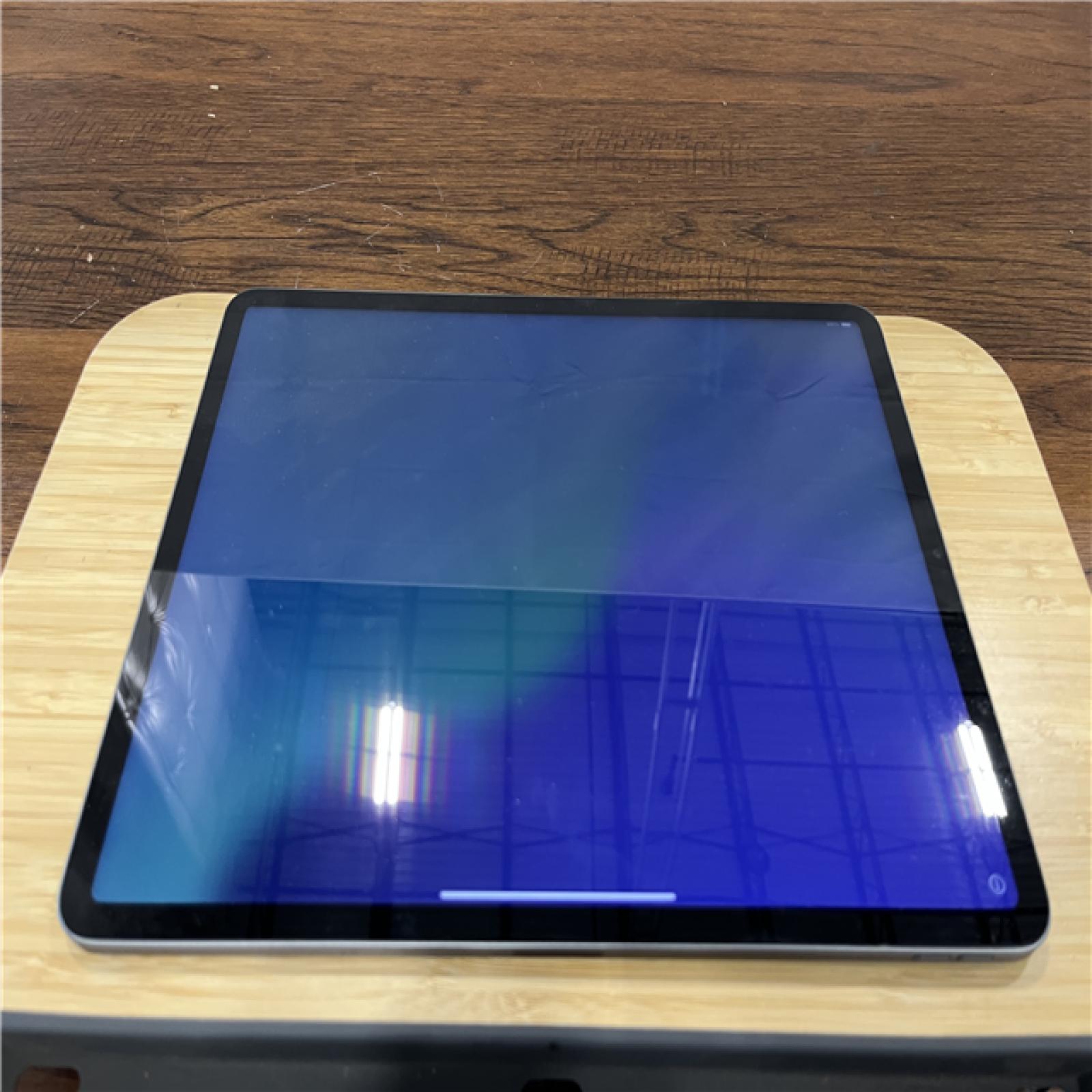 AS-IS Apple iPad Pro, 12.9-inch (5th generation) 256GB - Space Gray