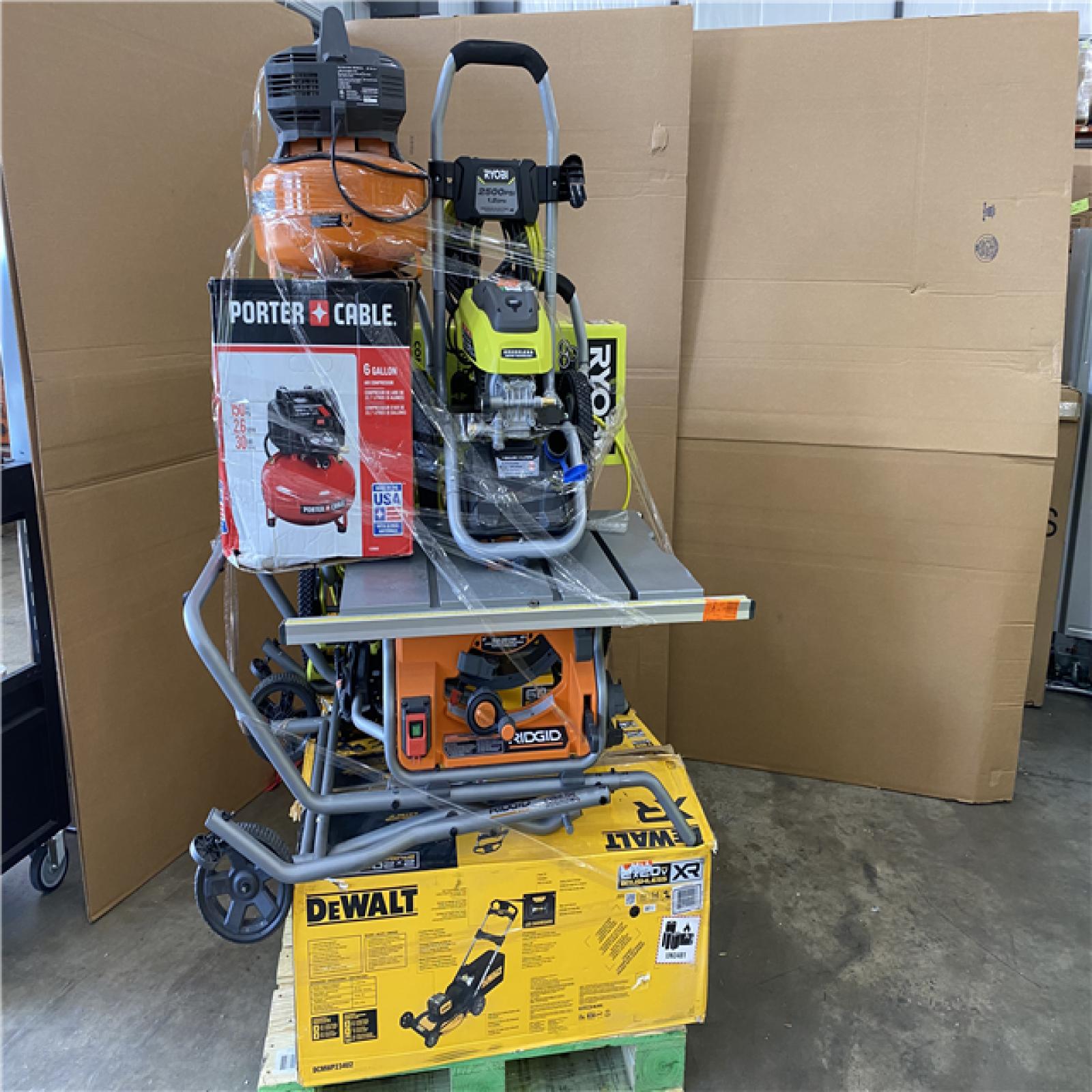 Houston Location- AS-IS - Tool Pallet