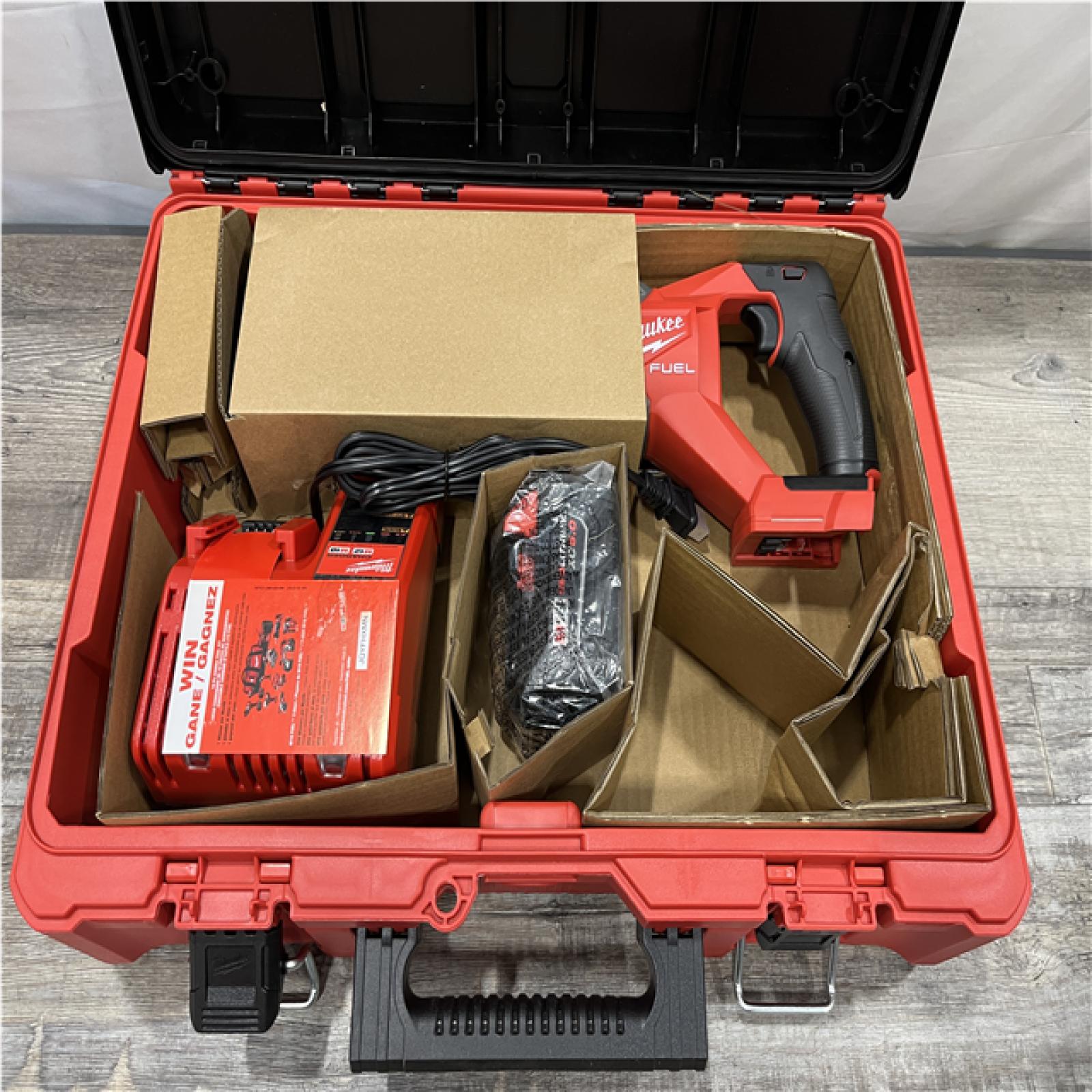 NEW - Milwaukee FUEL18V Lithium-Ion Brushless Cordless SAWZALL Reciprocating Saw Kit with PACKOUT Tool-Box