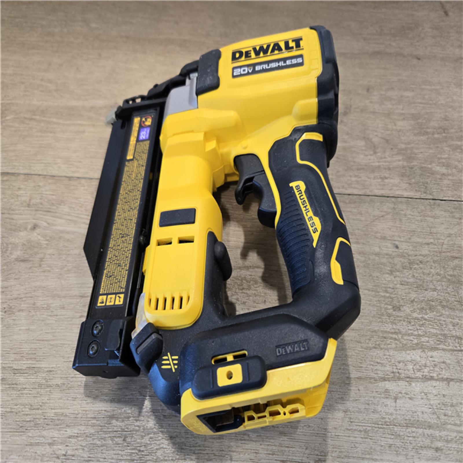 AS-IS DEWALT ATOMIC 20V MAX Cordless 23 Gauge Pin Nailer Kit
