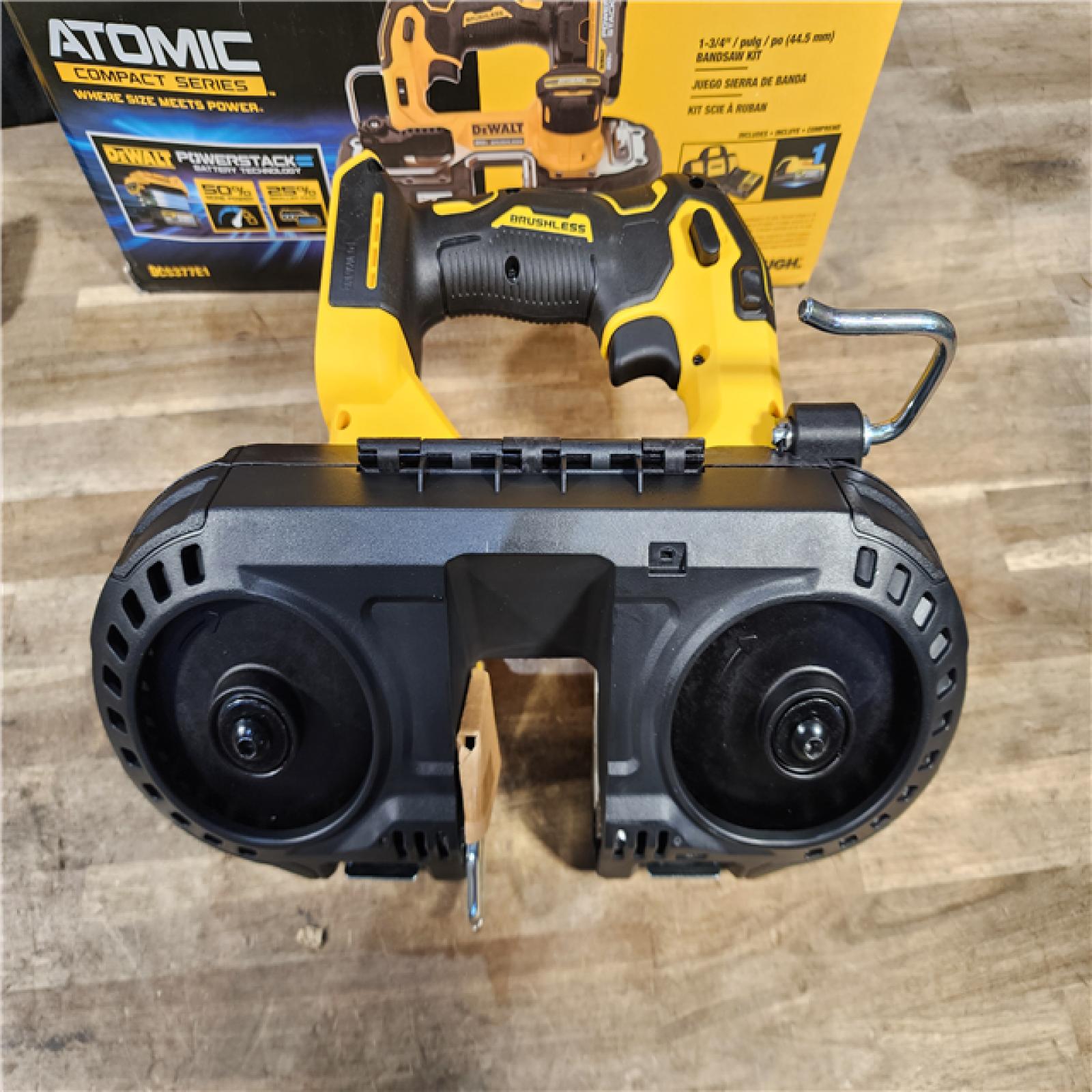 HOUSTON LOCATION - AS-IS (APPEARS LIKE NEW) DeWalt 20V MAX ATOMIC Cordless Brushless Compact Band Saw Kit (Battery & Charger)