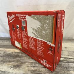 NEW - Milwaukee 18V Lithium-Ion Cordless Grease Gun 2-Speed (Tool-Only)