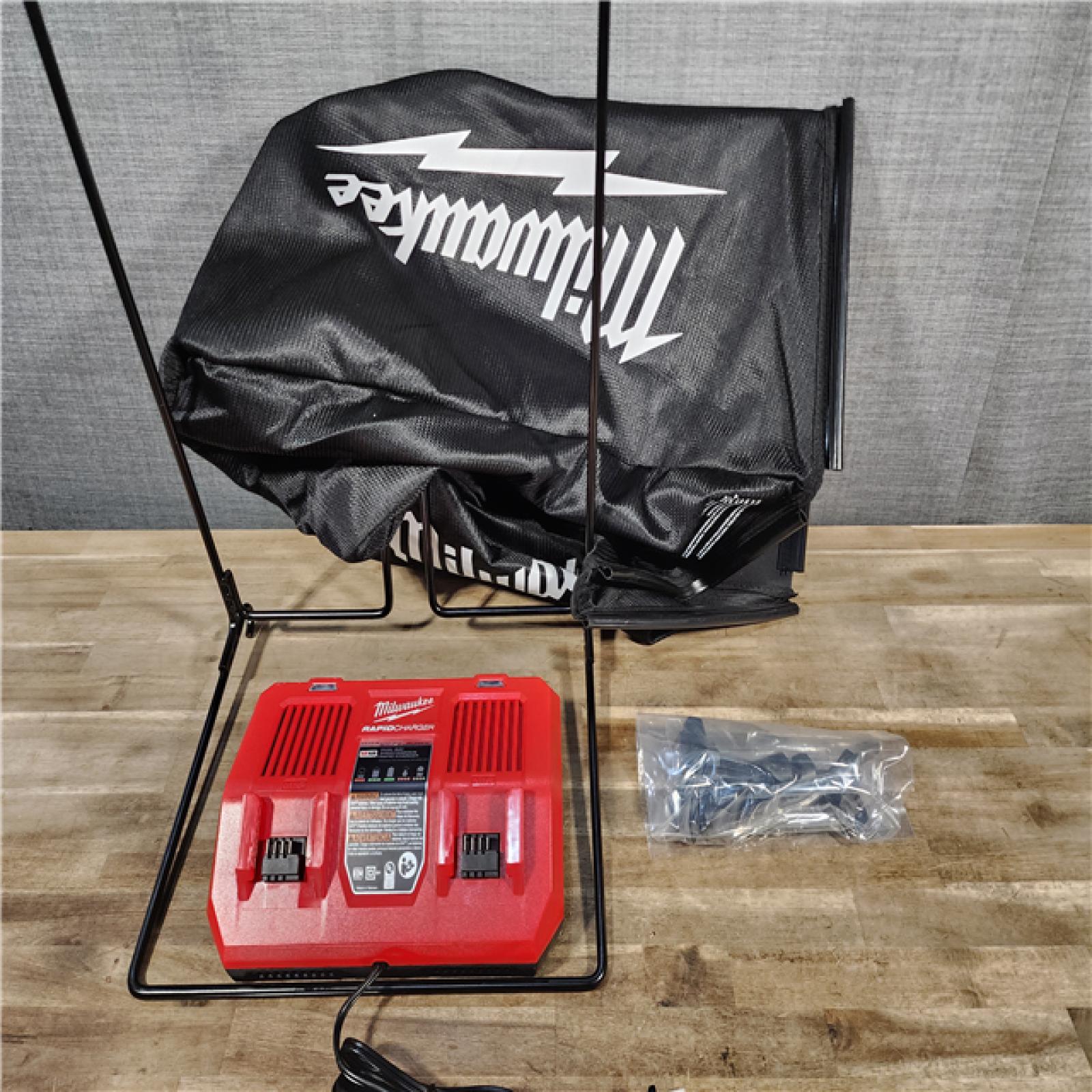 HOUSTON LOCATION - AS-IS Milwaukee M18 FUEL Brushless Cordless 21 in. Walk Behind Dual Battery Self-Propelled Mower Kit W/ CHARGER