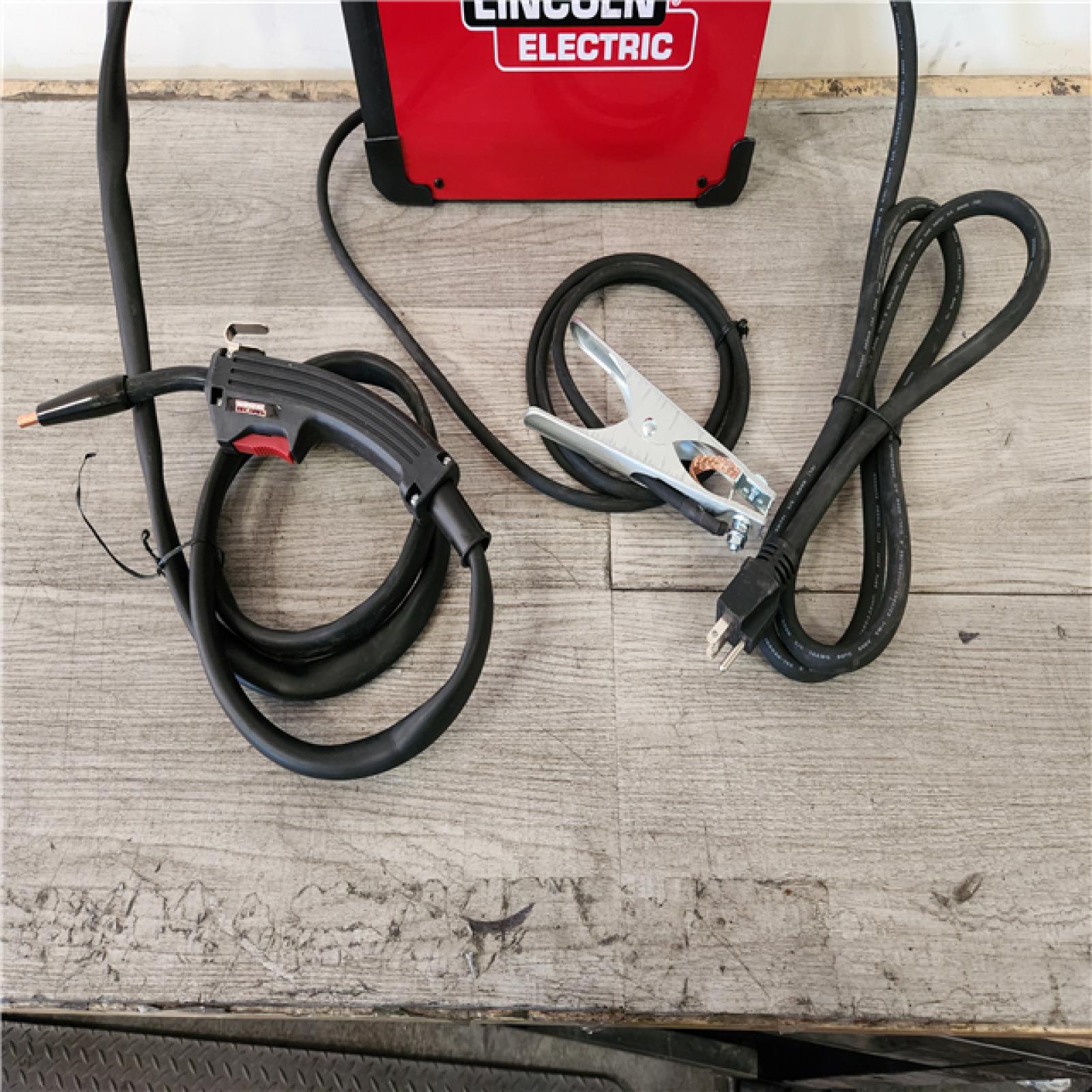Phoenix Location Lincoln Electric WELD-PAK 90i FC Flux-Cored Wire Feeder Welder