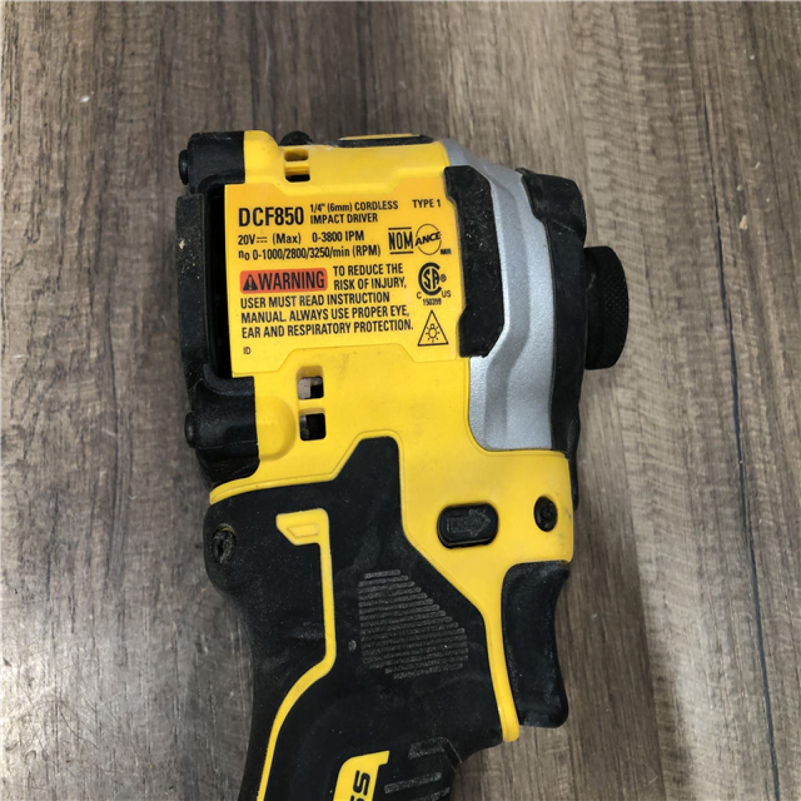 AS-IS DEWALT ATOMIC 20V MAX Cordless Brushless Compact 1/4 in. Impact Driver (Tool Only)