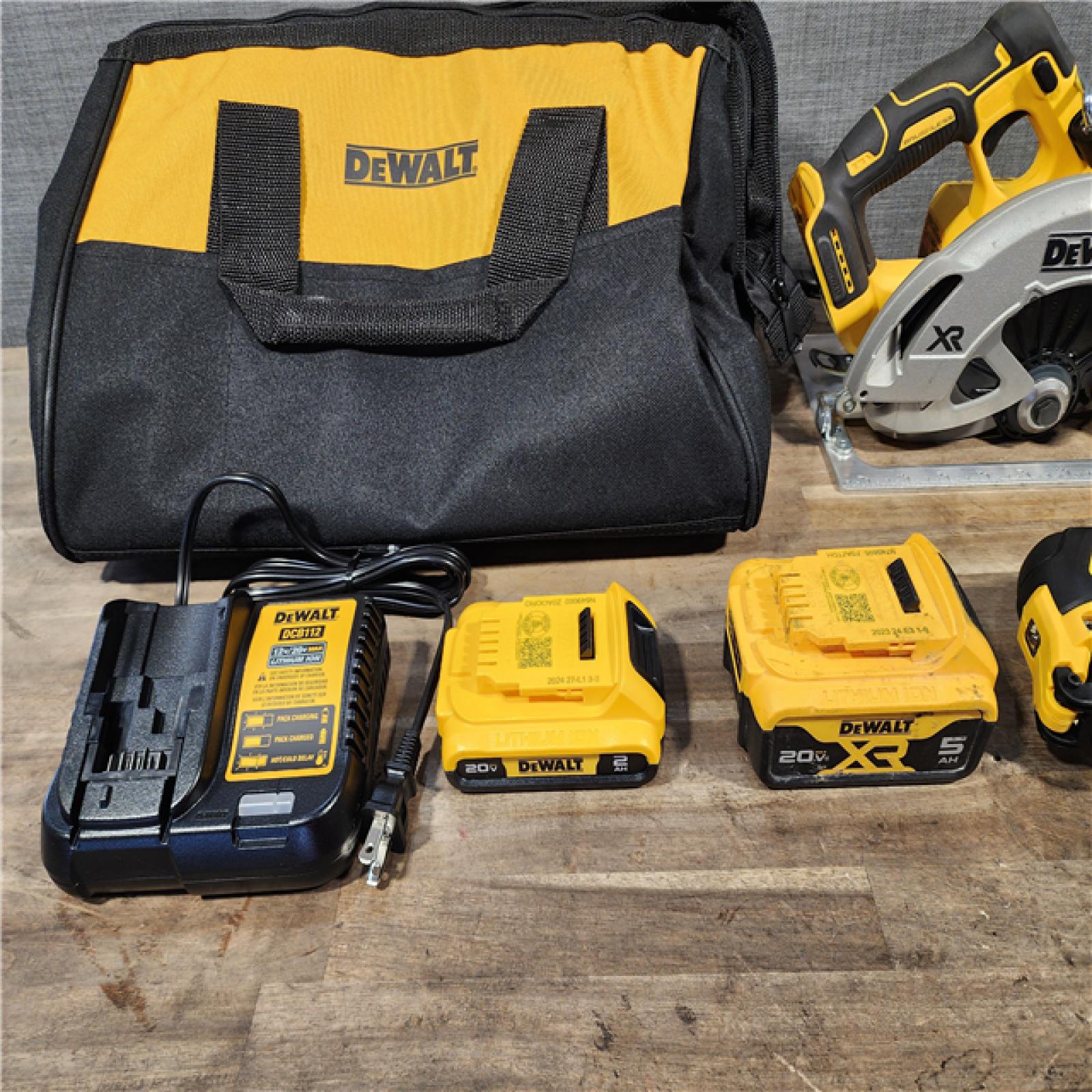 HOUSTON LOCATION - AS-IS DEWALT 3 TOOL COMBO KIT W/ (2) BATTERY & CHARGER