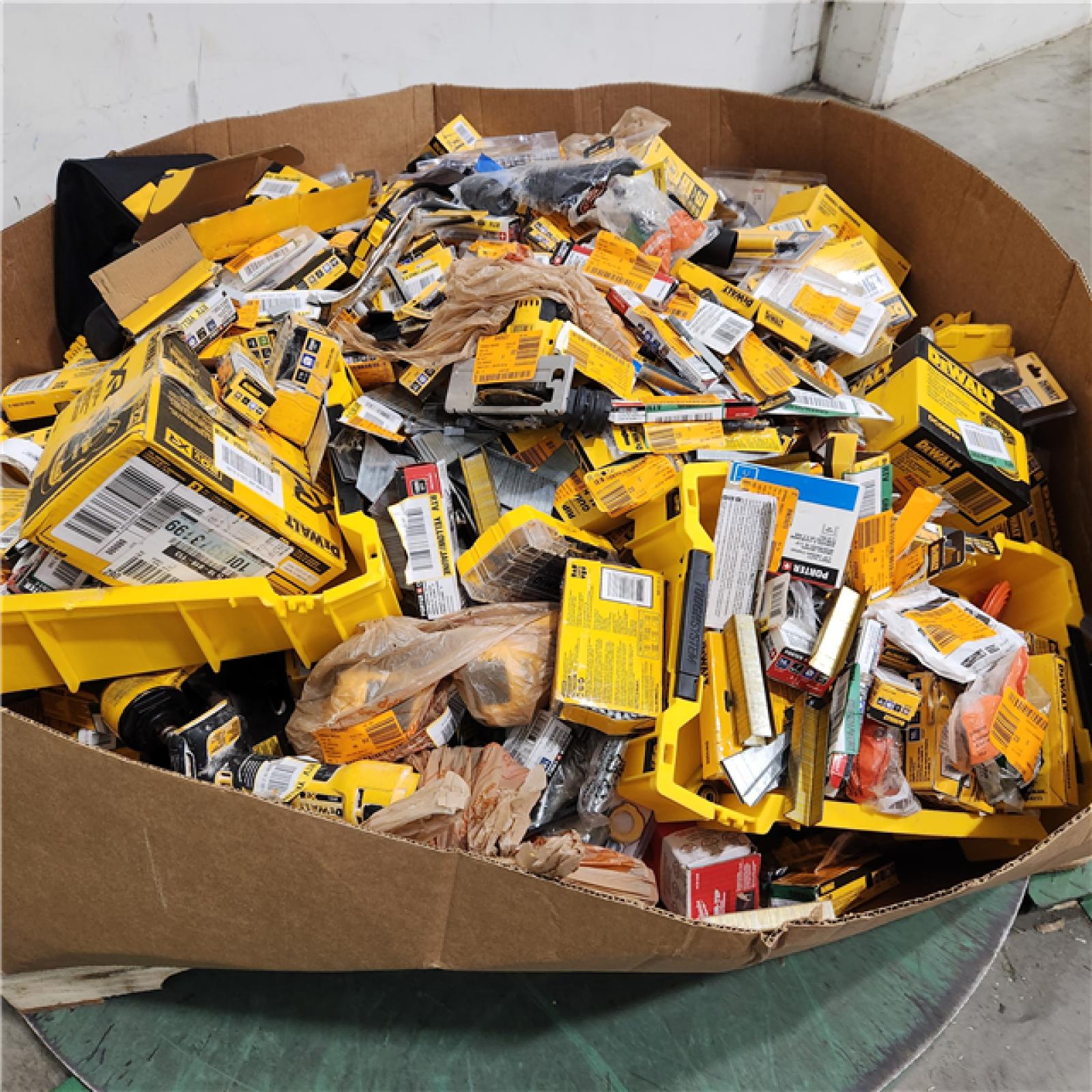 Dallas Location - As-Is DEWALT Tool Pallet