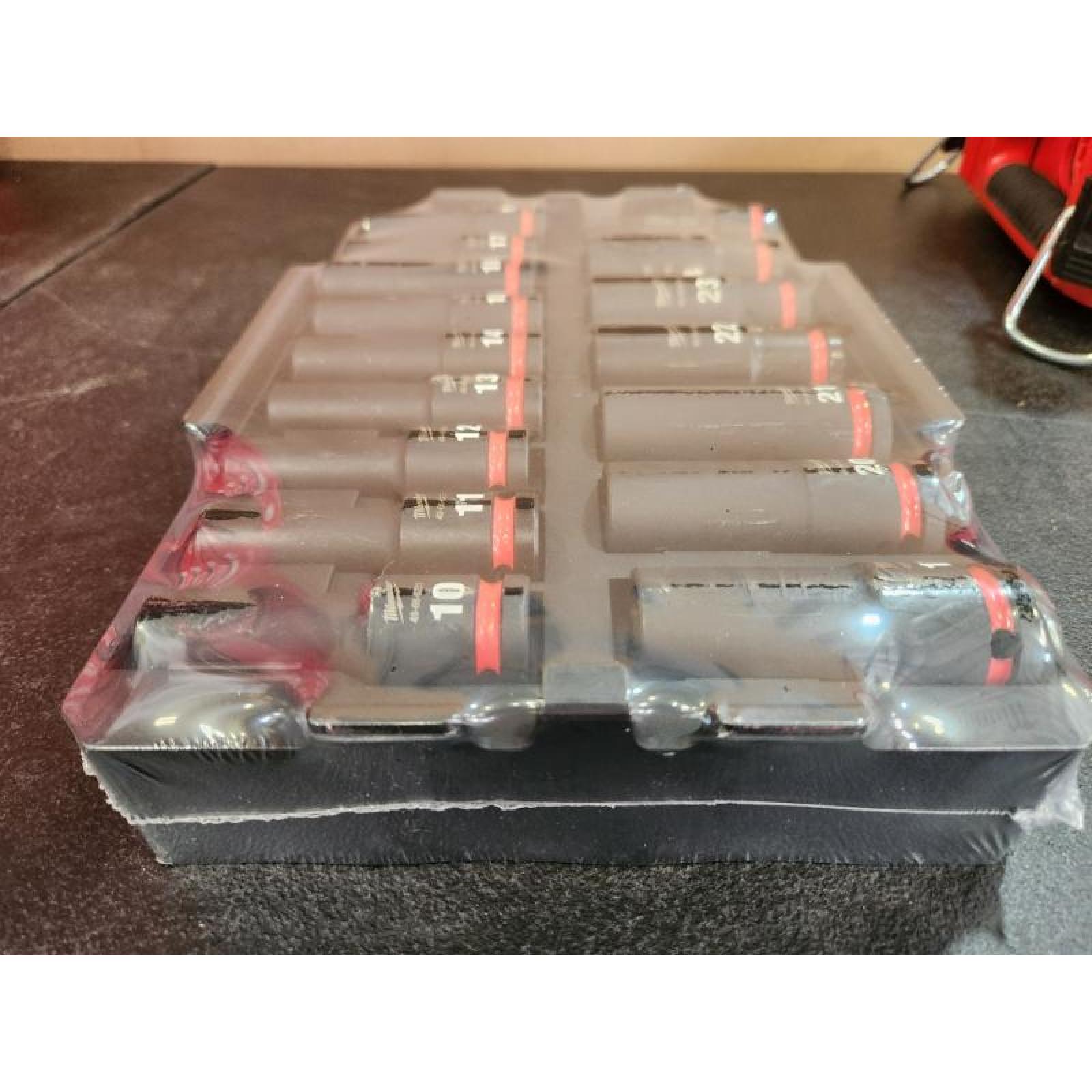 Phoenix NEW Milwaukee SHOCKWAVE Impact-Duty 1/2 in. Drive Metric and SAE Standard Impact PACKOUT Socket Set 16 pieces (SEALED)