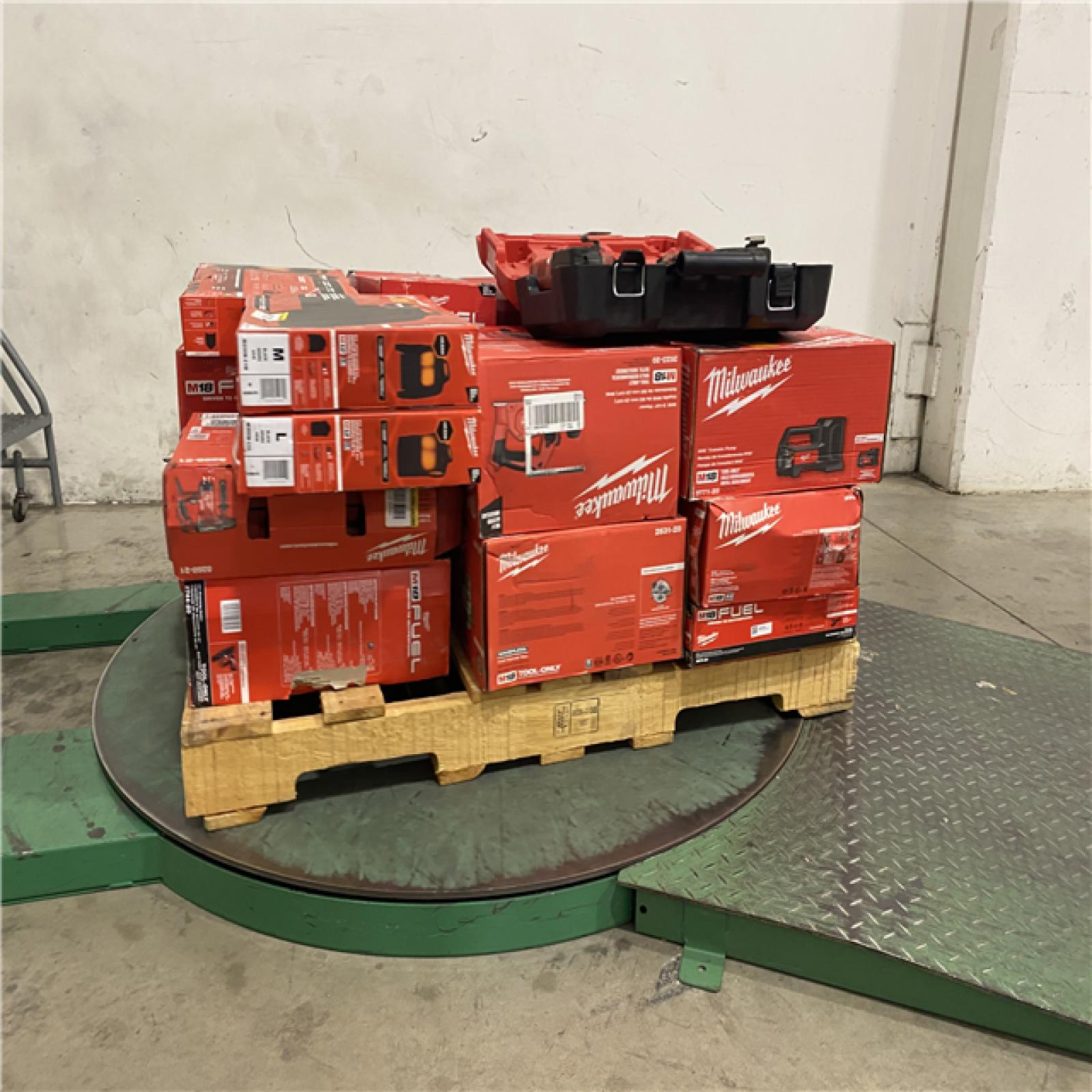 Dallas Location - As-Is MILWAUKEE Tool Pallet