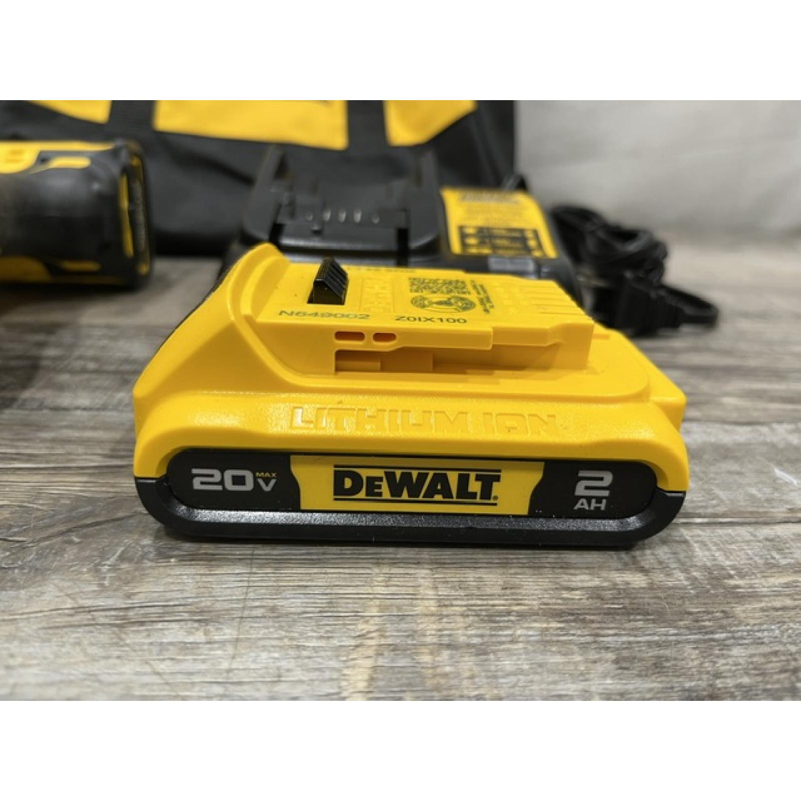 AS-IS DEWALT Atomic 20V Max Lithium-Ion Brushless Cordless Compact 1/4 in. Impact Driver Kit