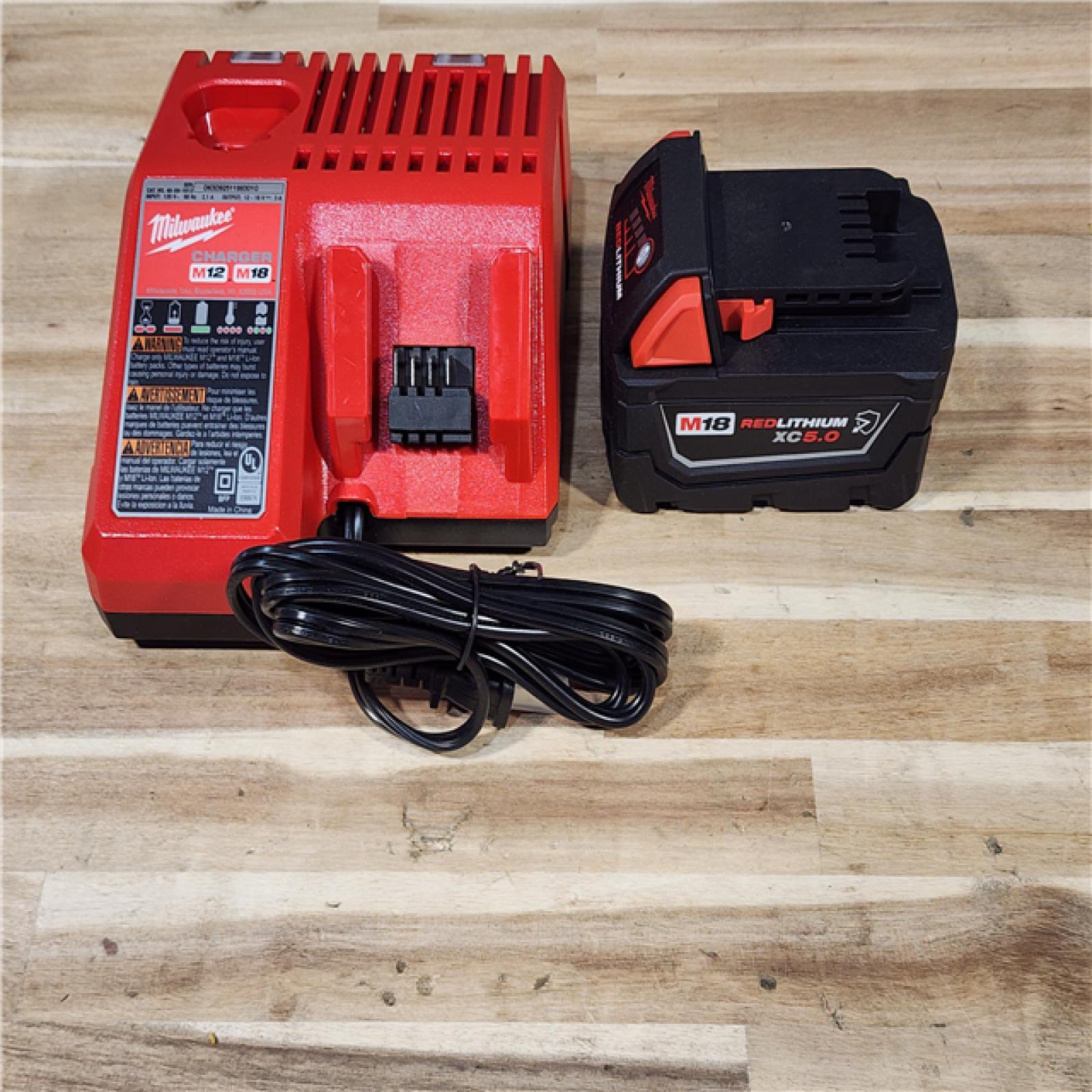 HOUSTON LOCATION - AS-IS (APPEARS LIKE NEW) Milwaukee FUEL 18V Lithium-Ion Brushless Cordless 1/2 in. Impact Wrench w/Friction Ring Kit