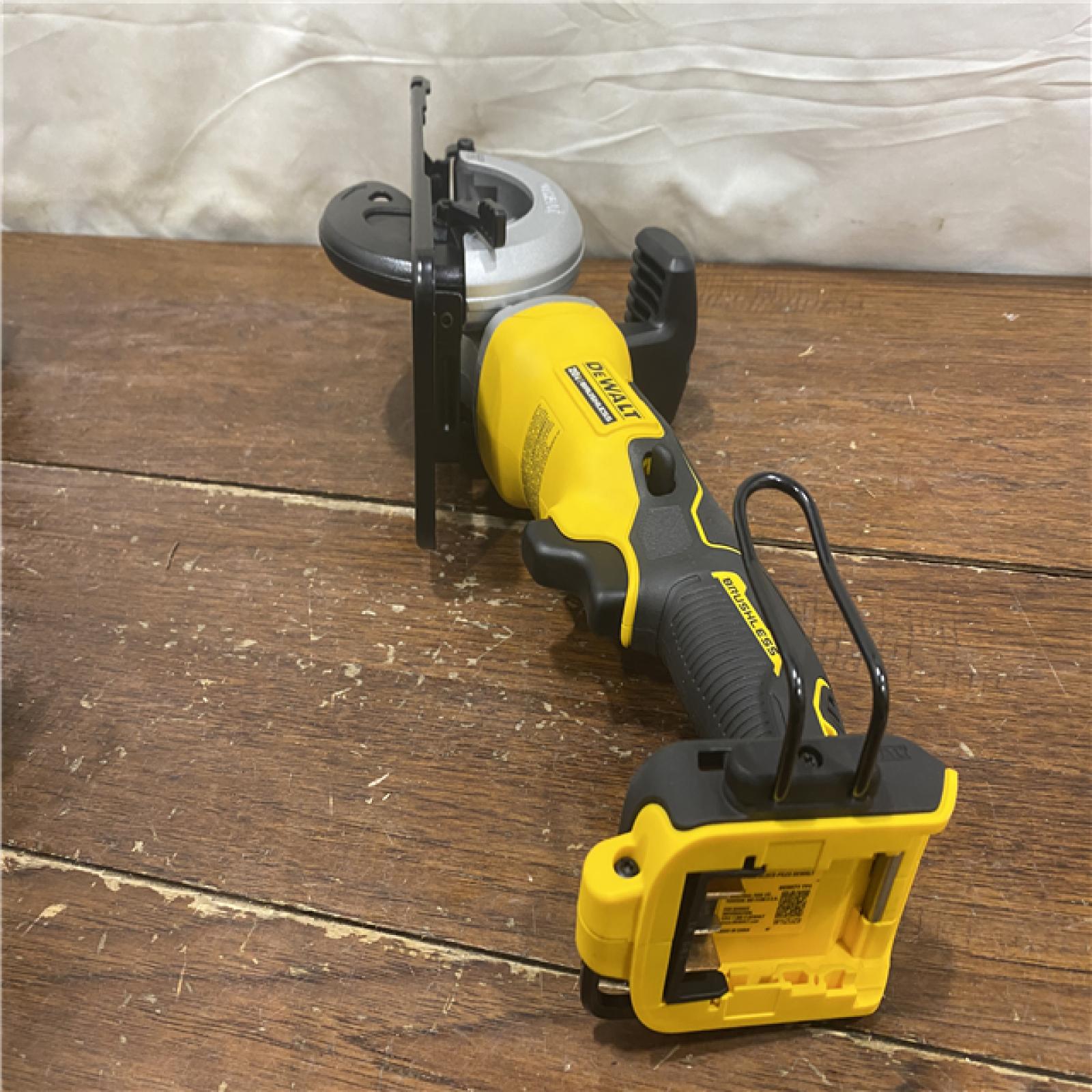 AS-IS DEWALT ATOMIC 20V MAX Cordless Brushless 4-1/2 in. Circular Saw (Tool Only)
