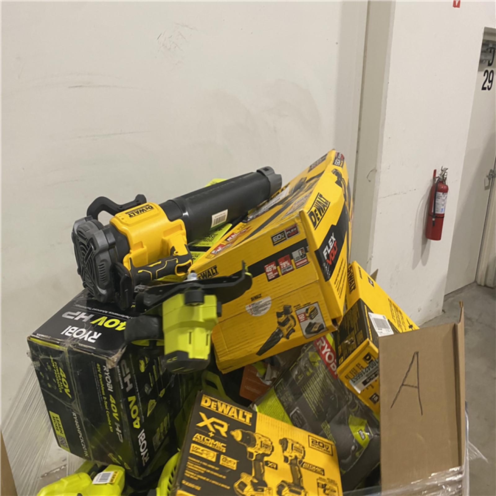 Dallas Location - As-Is Tool Pallet
