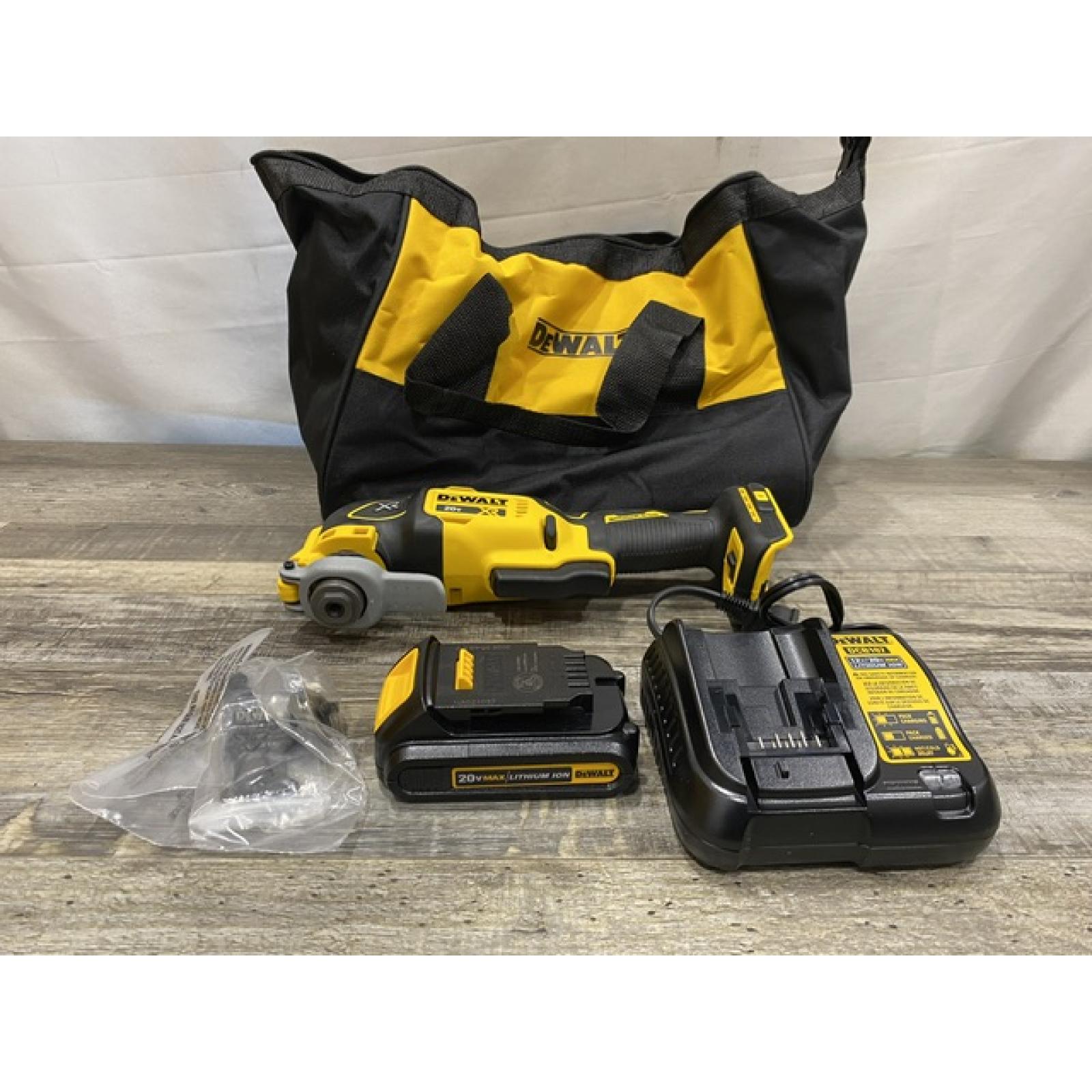 AS-IS DEWALT 20V MAX XR Cordless Brushless 3-Speed Oscillating Multi Tool Kit