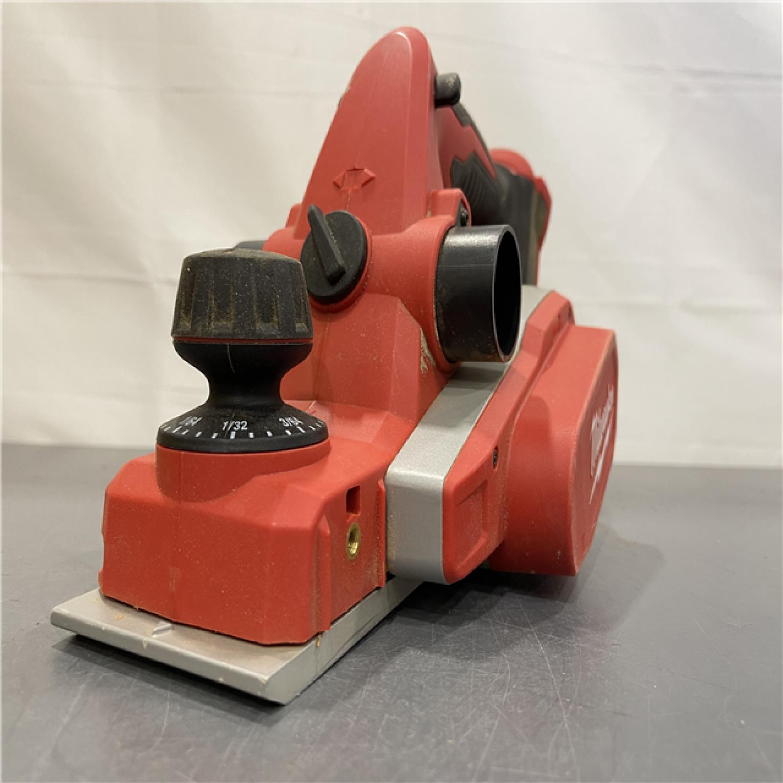 AS-IS - Milwaukee M18 18-Volt Lithium-Ion Cordless 3-1/4 in. Planer (Tool-Only)