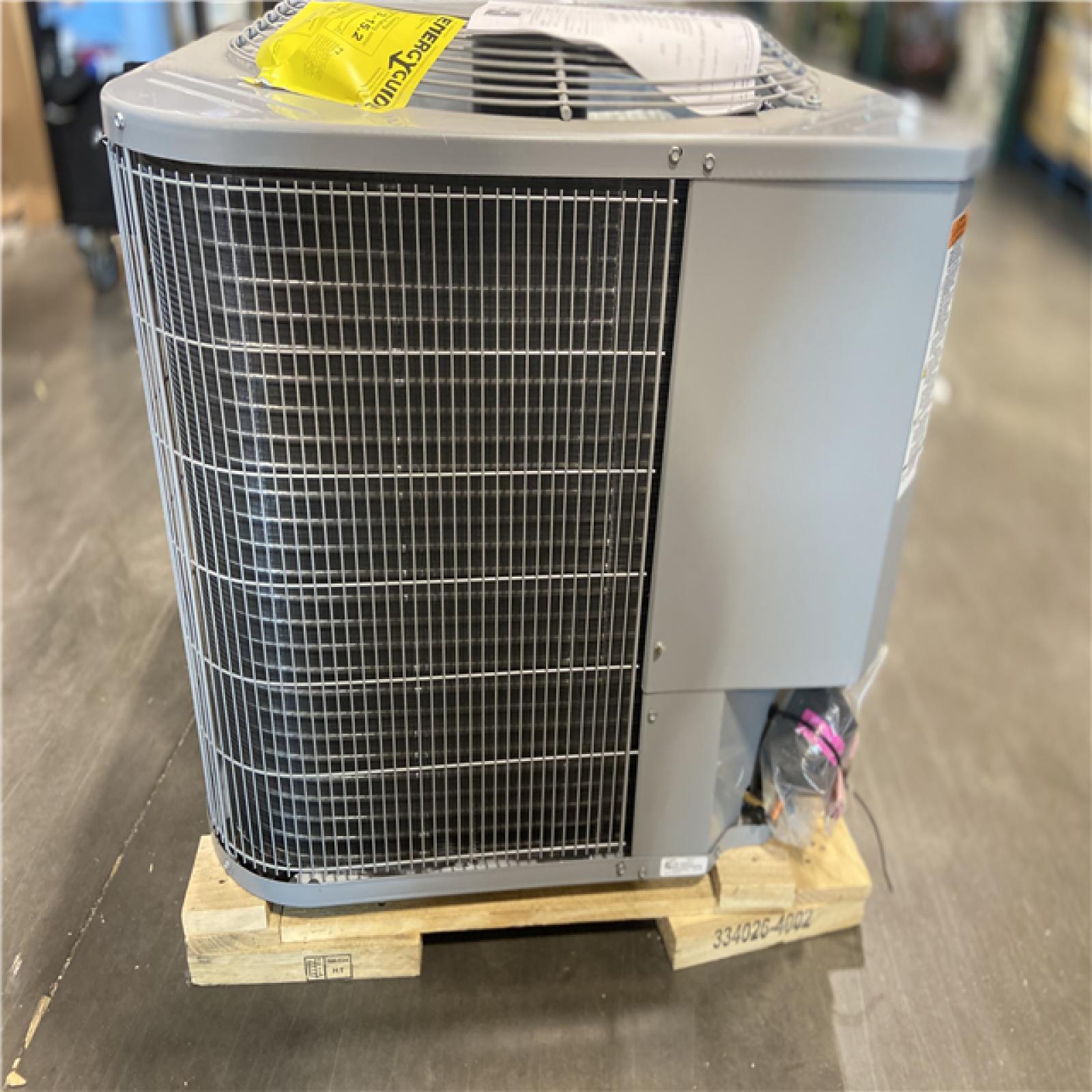 DALLAS LOCATION - Smartcomfort® by Carrier 2.5 Ton 14.3 Seer2 Heat Pump
